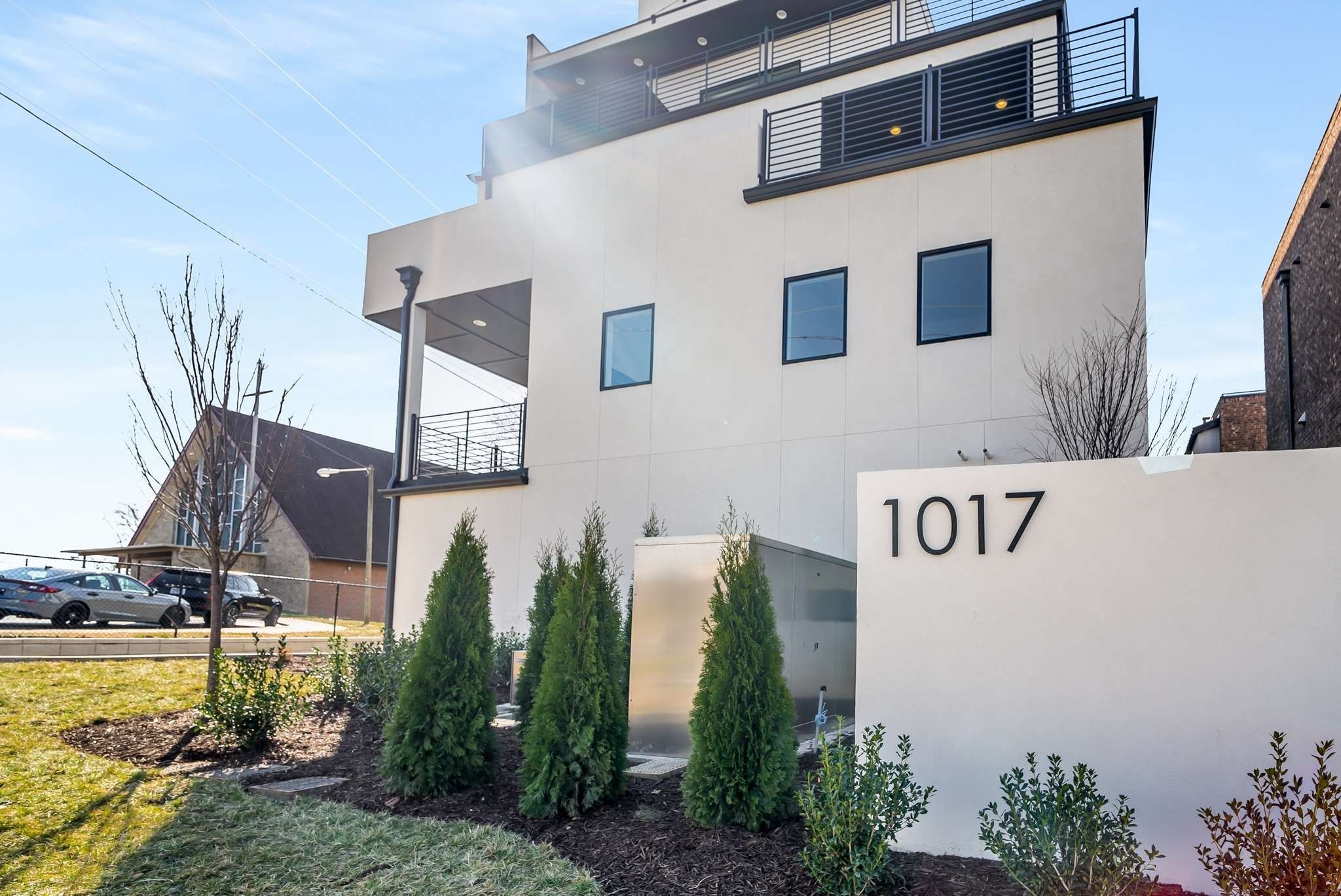 1017 12th Ave, S Unit: B