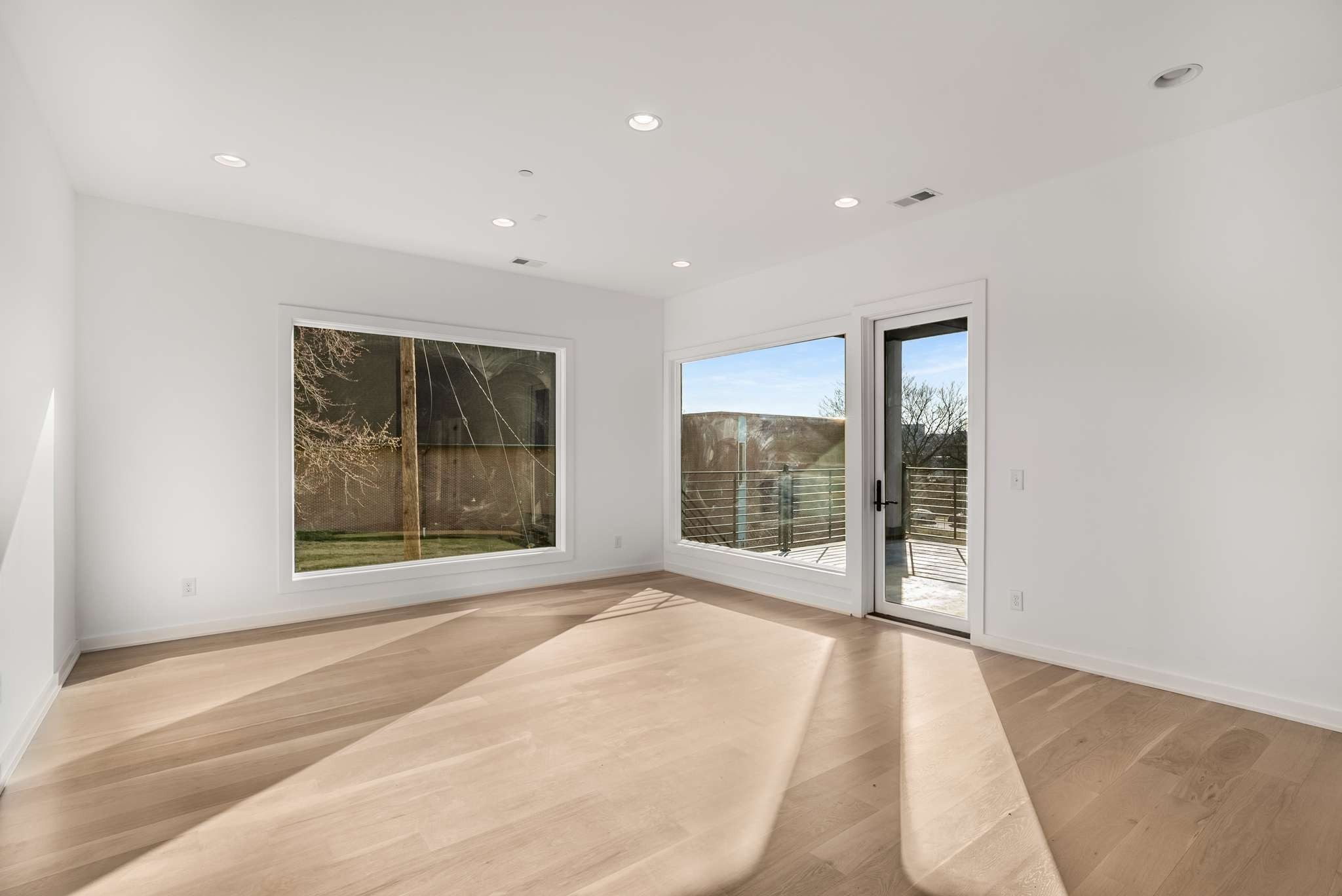 1017 12th Ave, S Unit: B