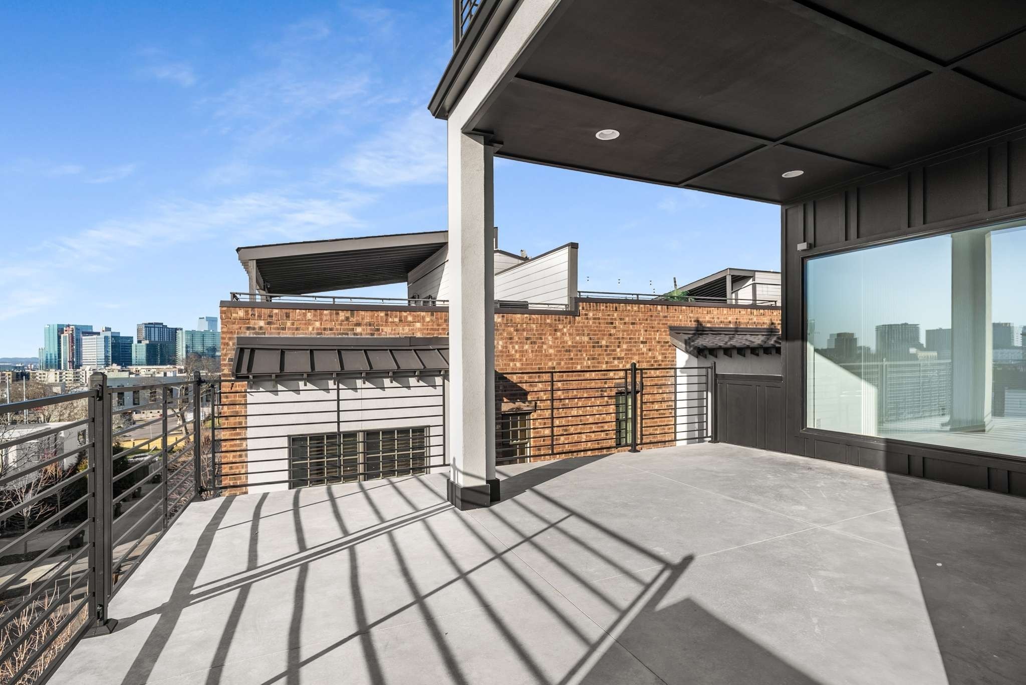1017 12th Ave, S Unit: B