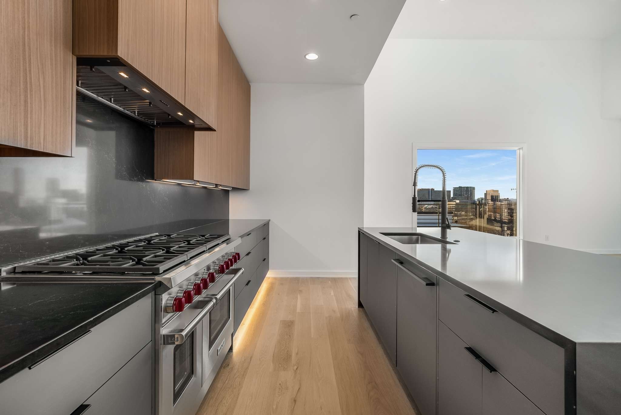 1017 12th Ave, S Unit: B