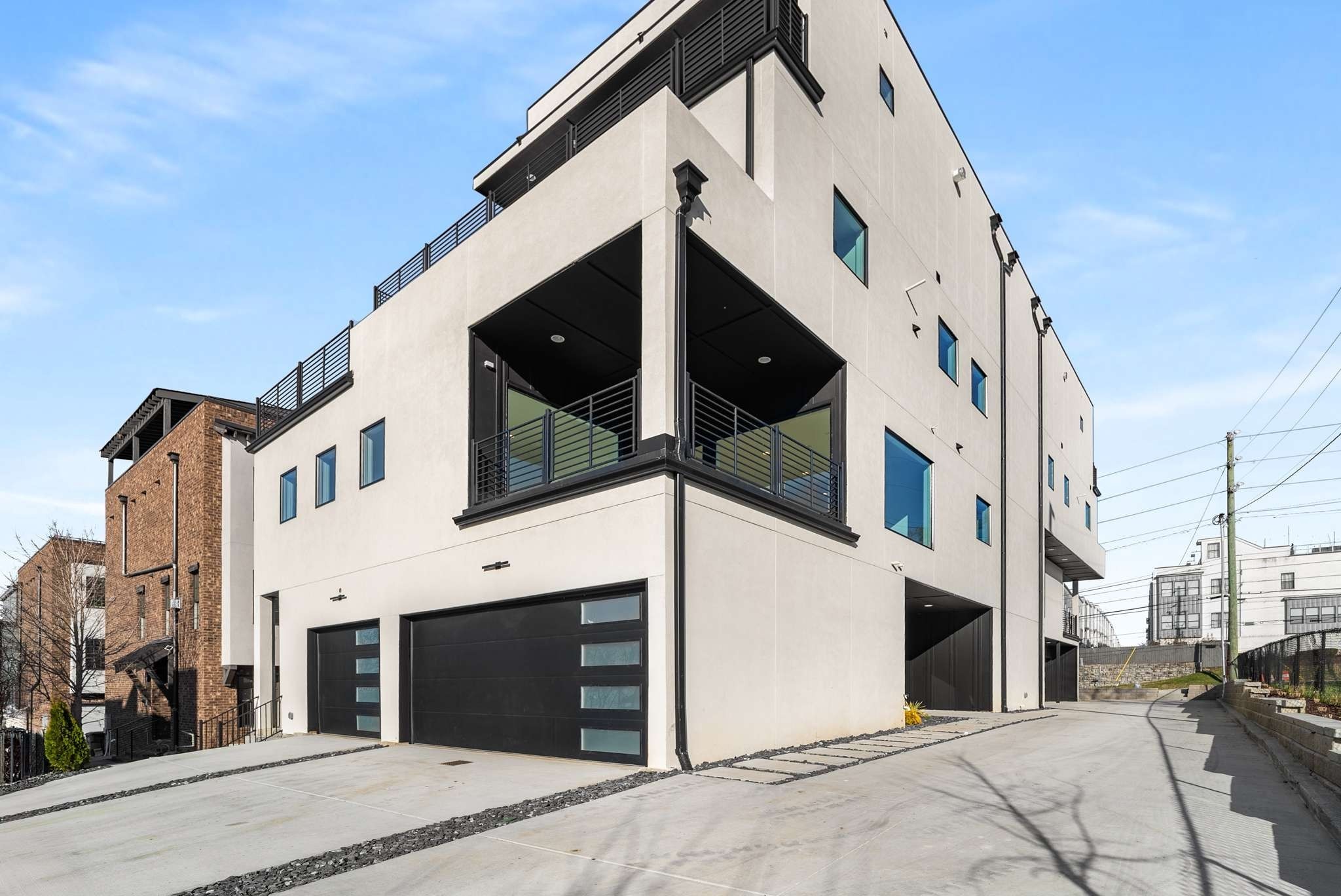 1017 12th Ave, S Unit: B
