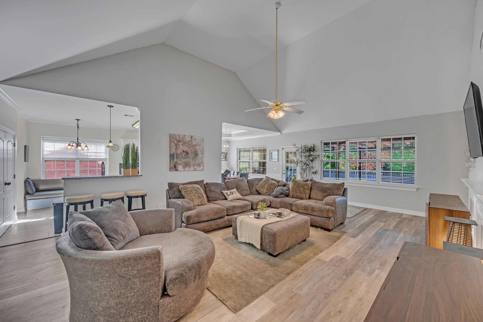 6720 Autumn Oaks Dr
