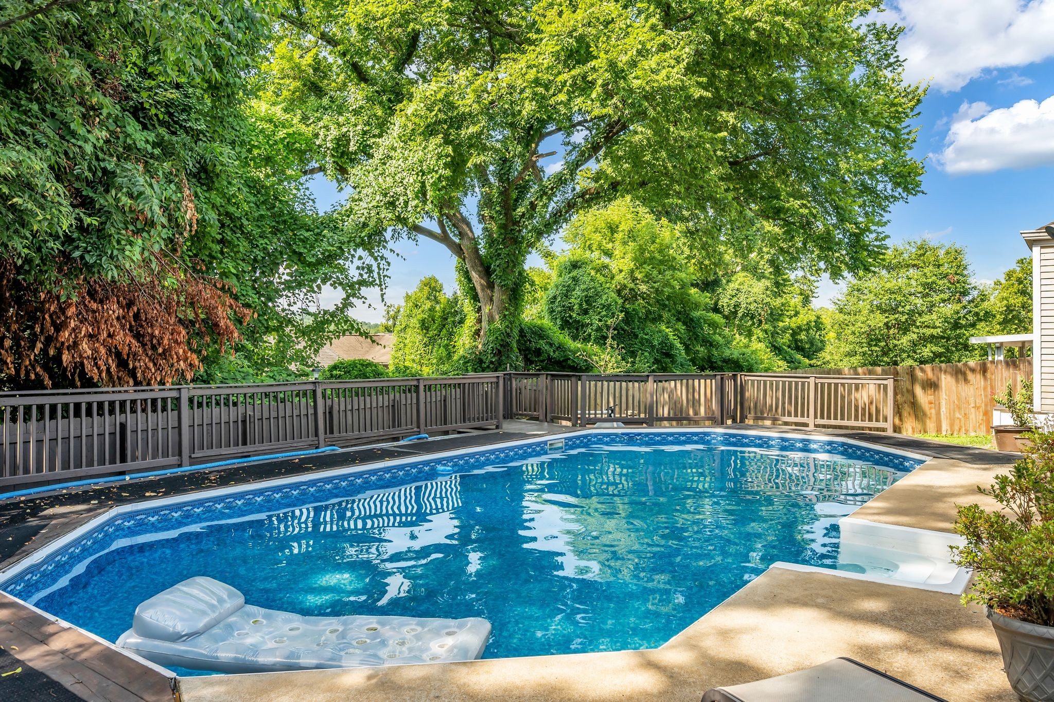 6720 Autumn Oaks Dr