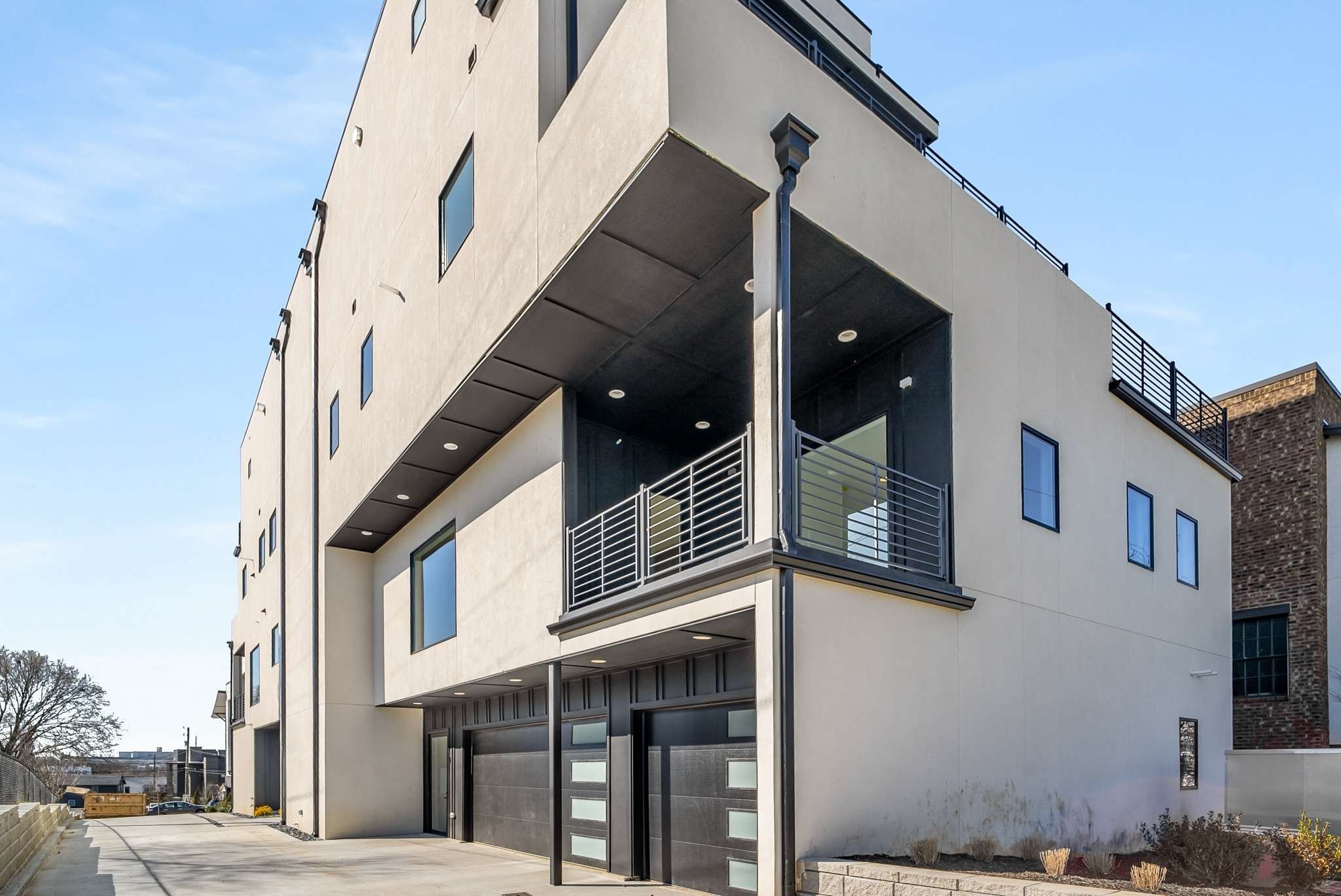 1017 12th Ave, S Unit: A