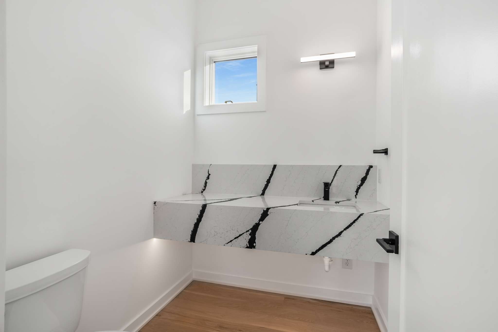 1017 12th Ave, S Unit: B