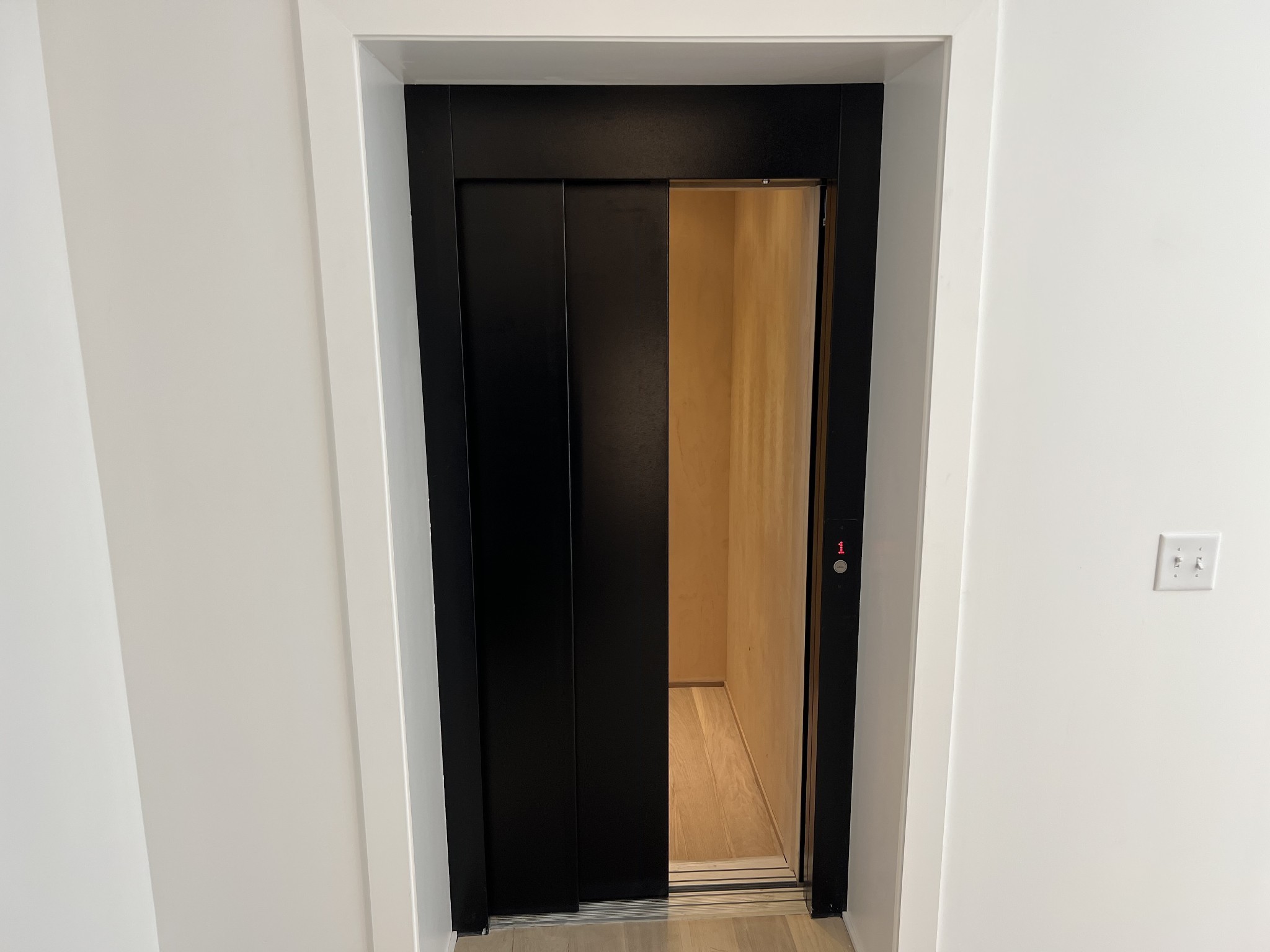 1017 12th Ave, S Unit: B