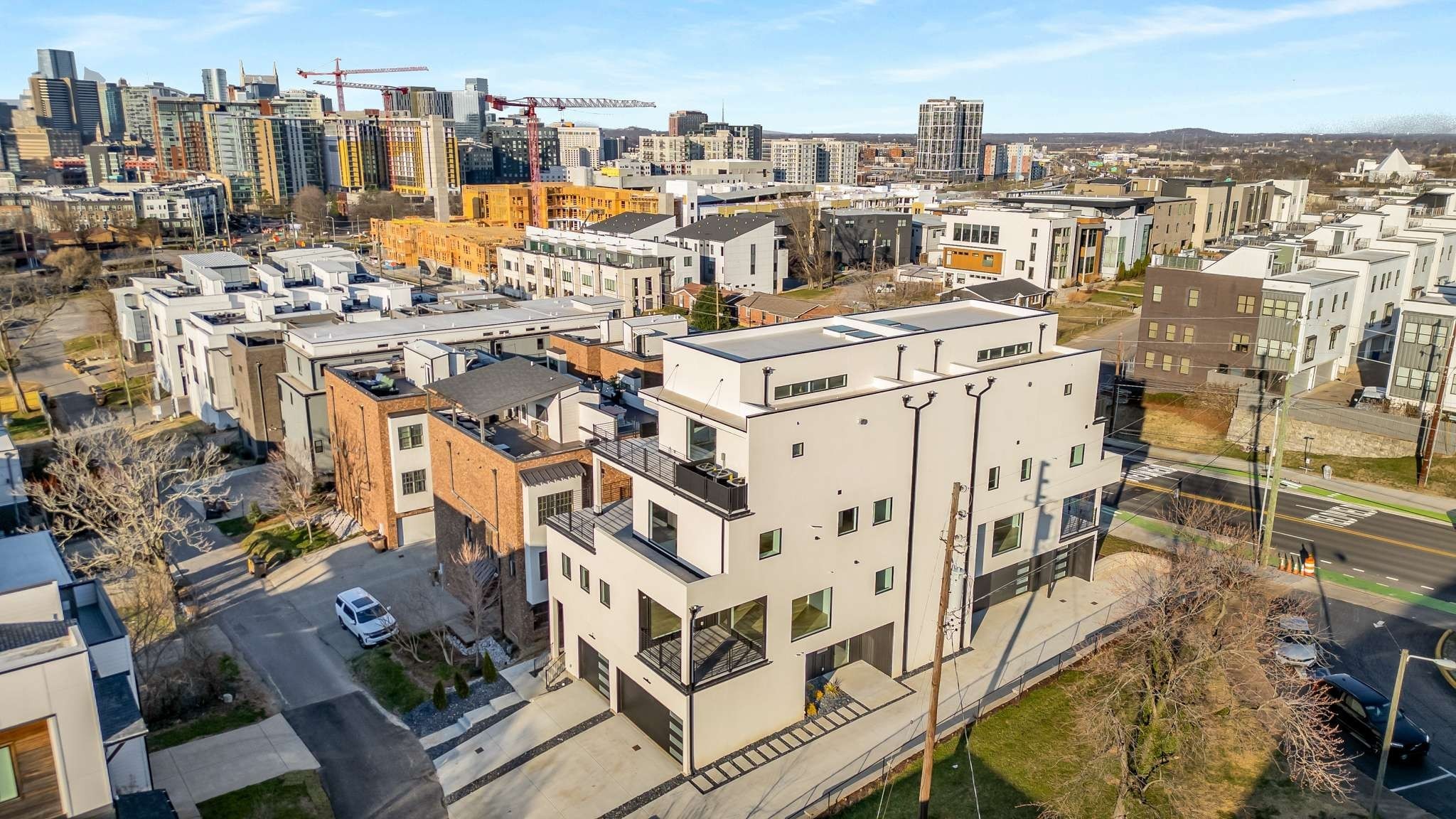 1017 12th Ave, S Unit: B