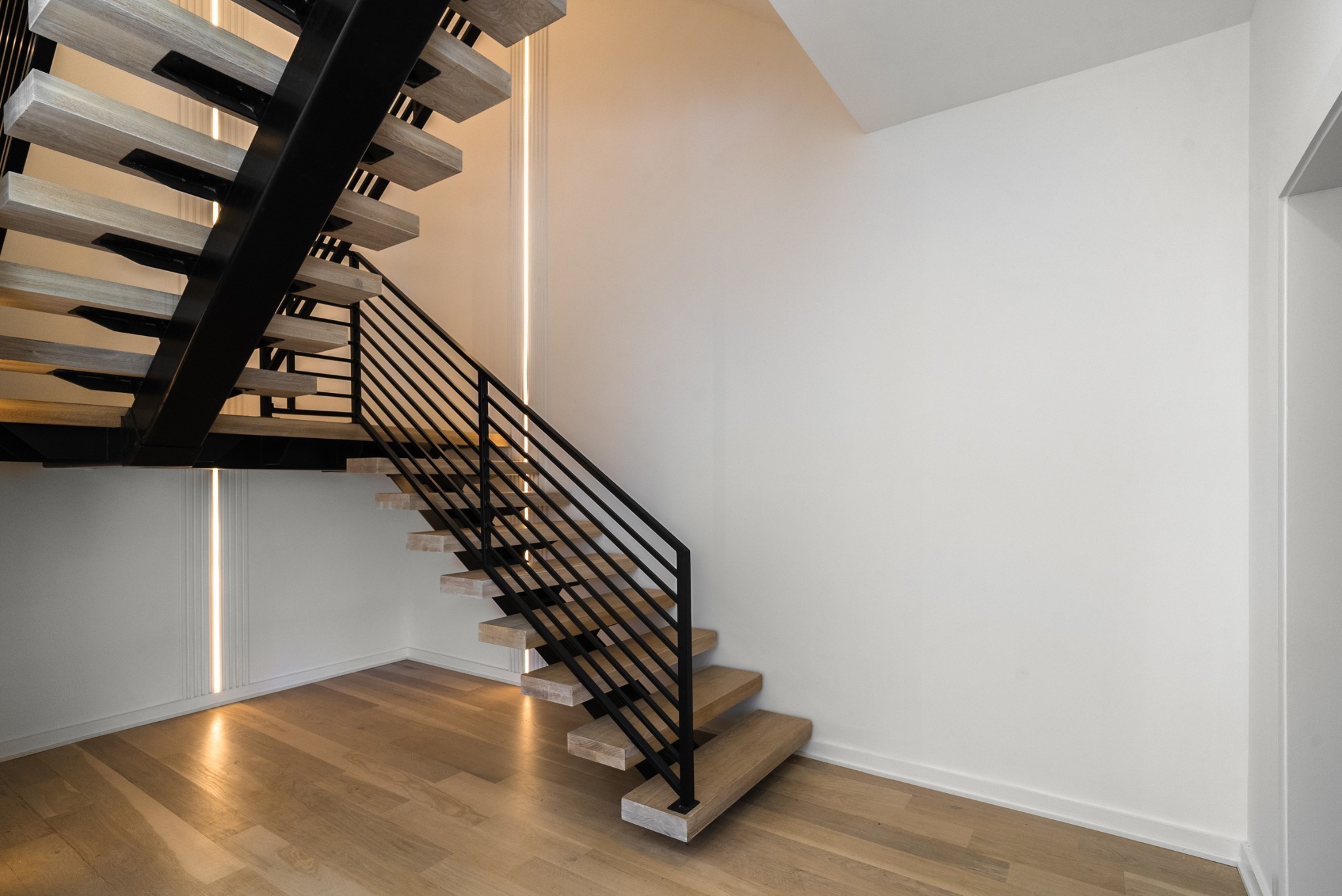 1017 12th Ave, S Unit: B