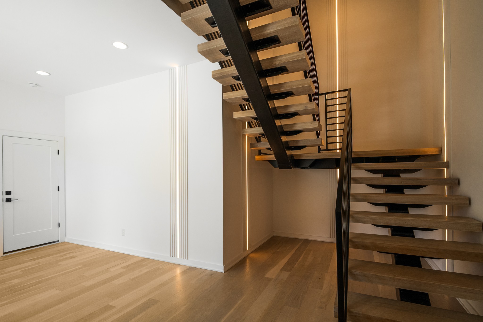 1017 12th Ave, S Unit: B