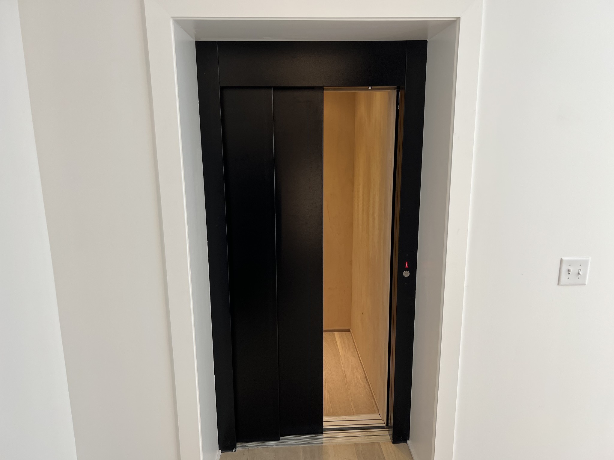 1017 12th Ave, S Unit: B