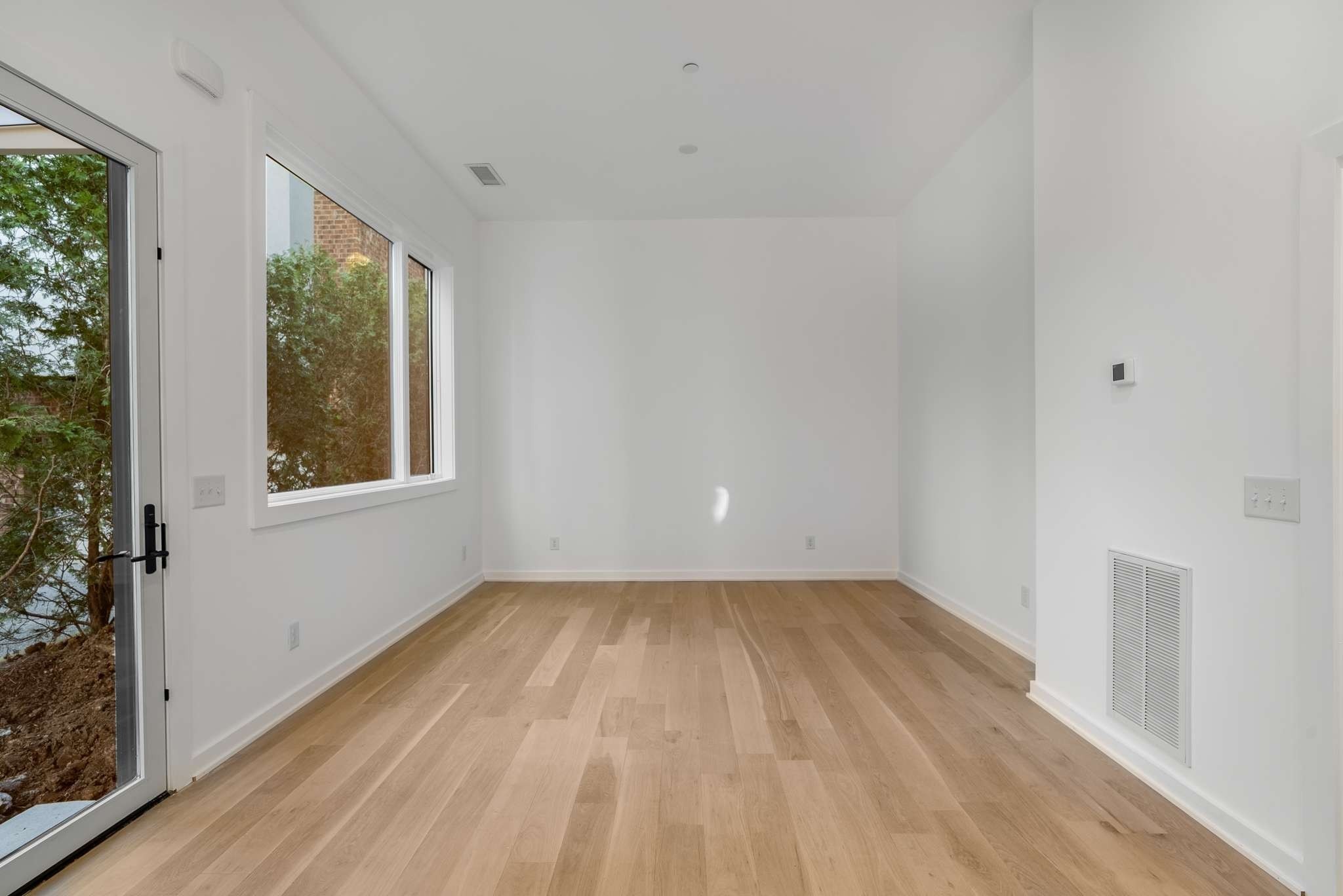 1017 12th Ave, S Unit: B