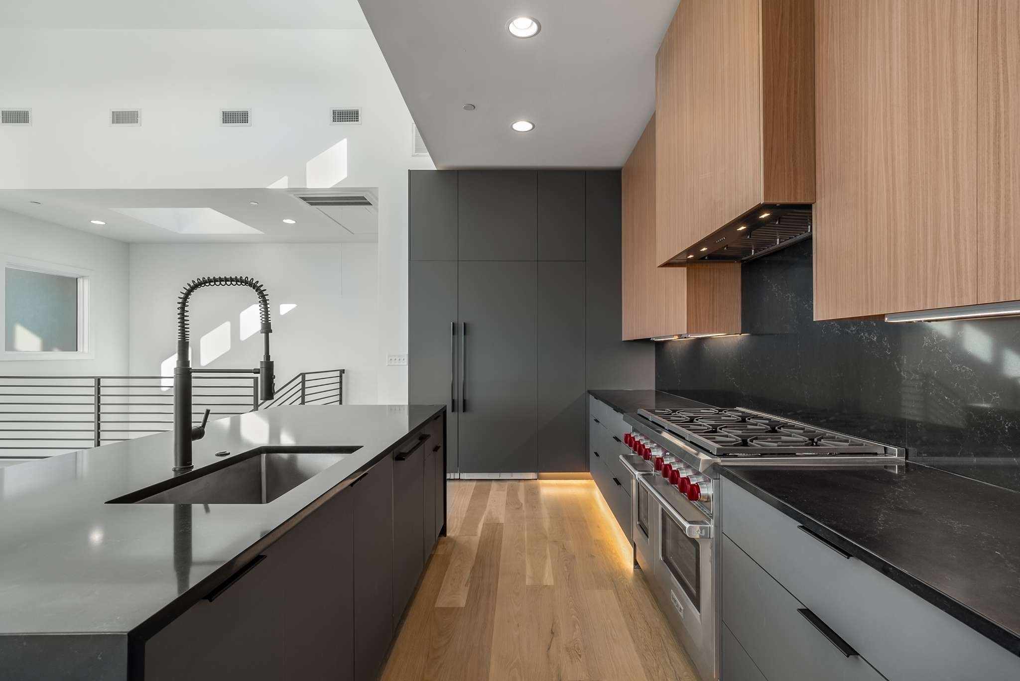 1017 12th Ave, S Unit: B