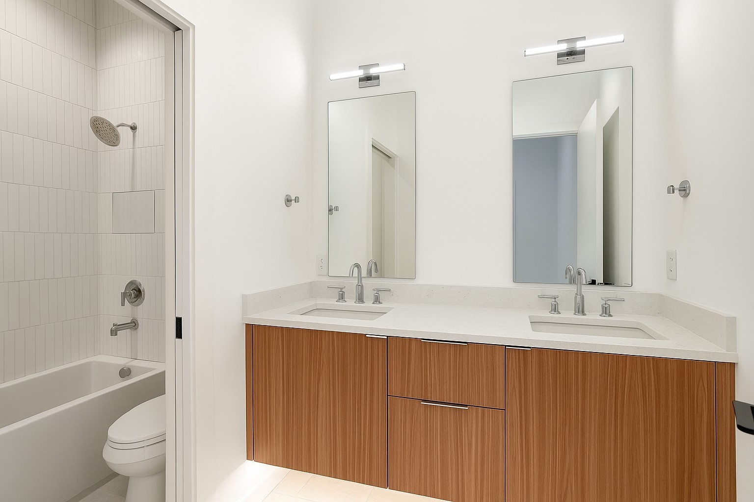 1017 12th Ave, S Unit: A