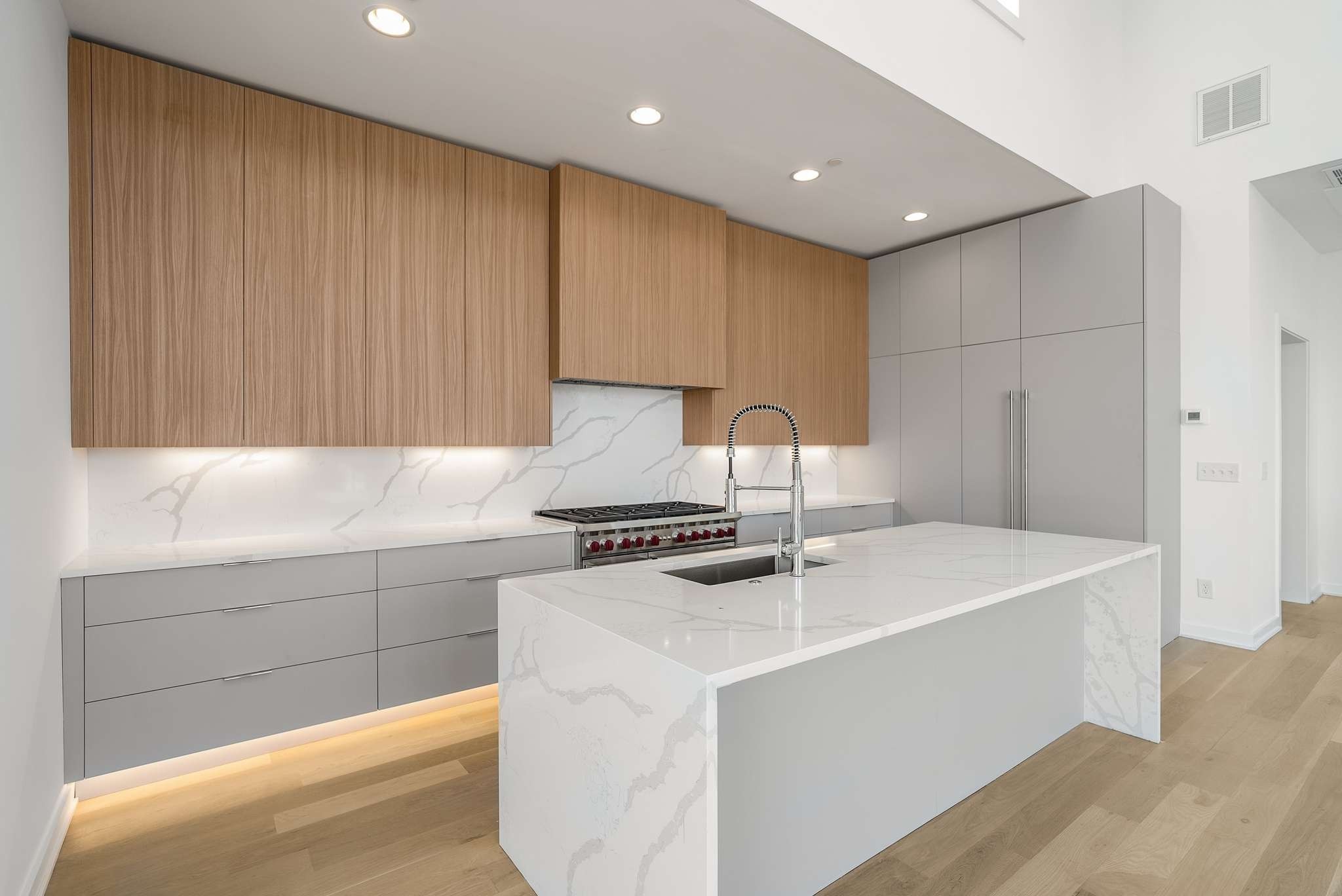 1017 12th Ave, S Unit: A