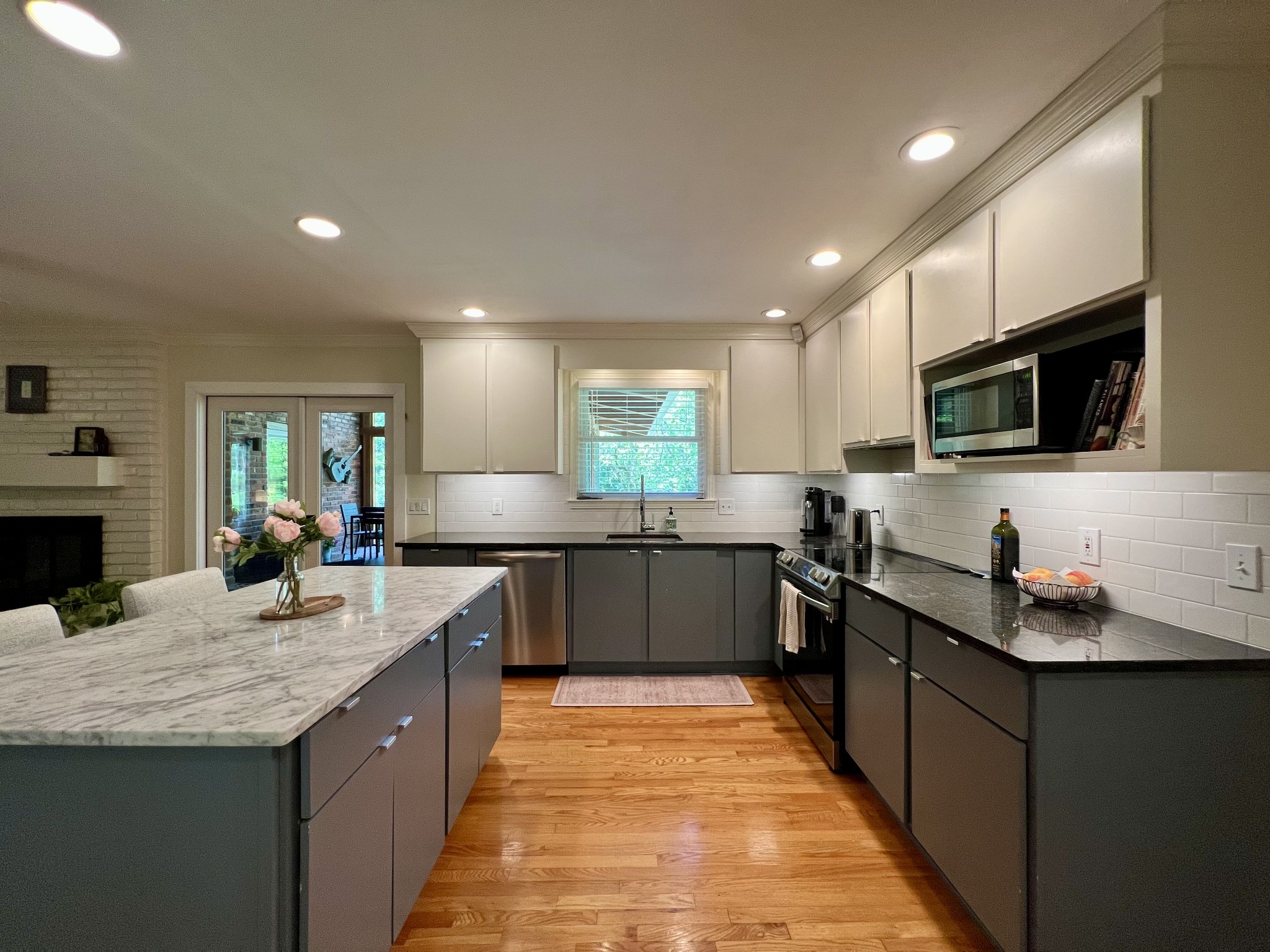 885 Holly Tree Gap Rd