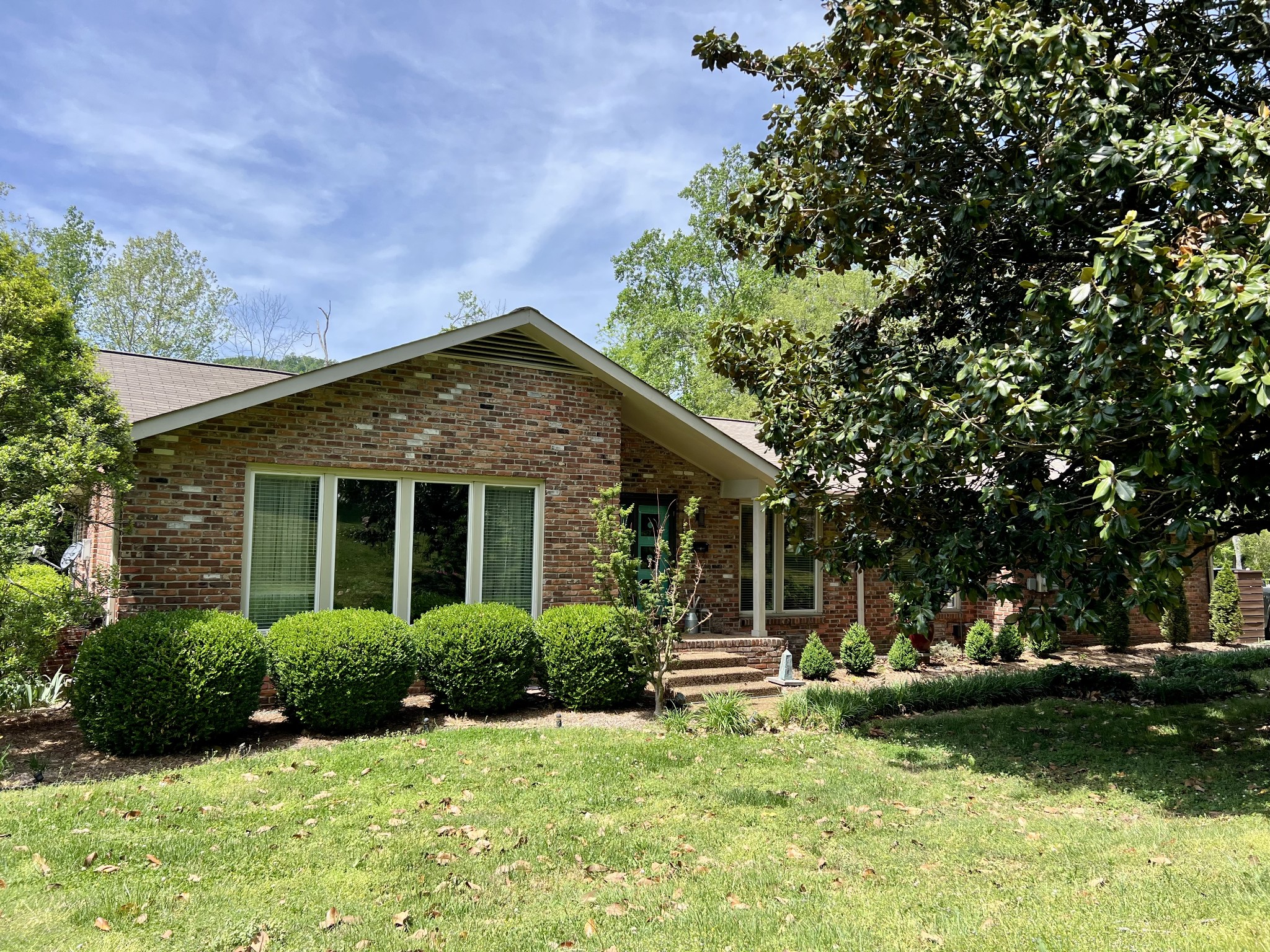 885 Holly Tree Gap Rd