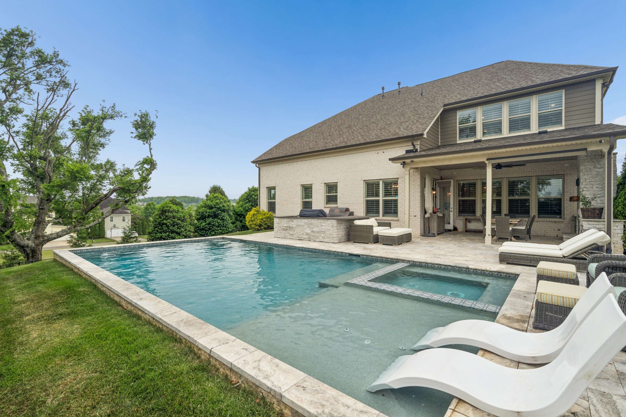1810 Legacy Cove Ln