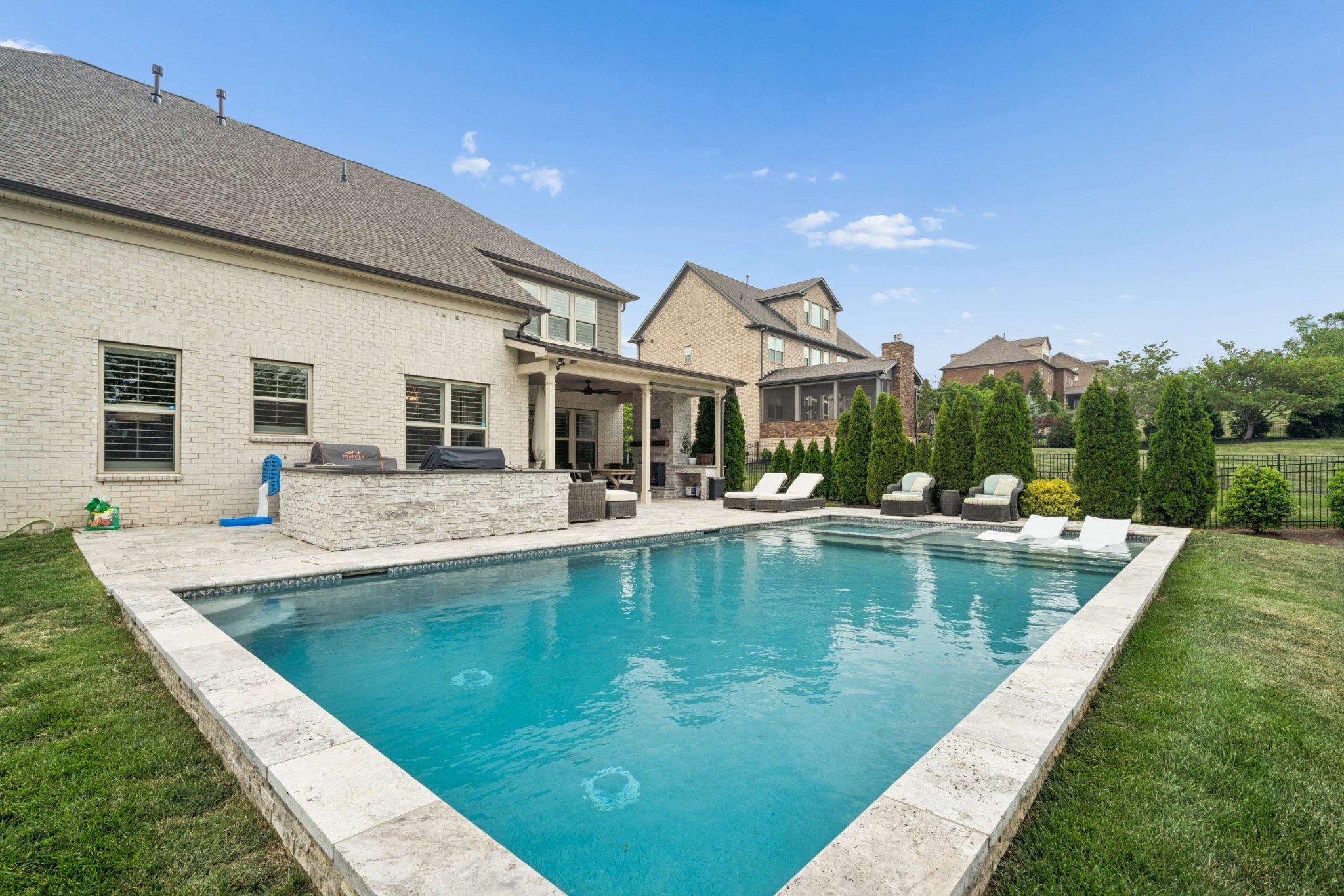1810 Legacy Cove Ln