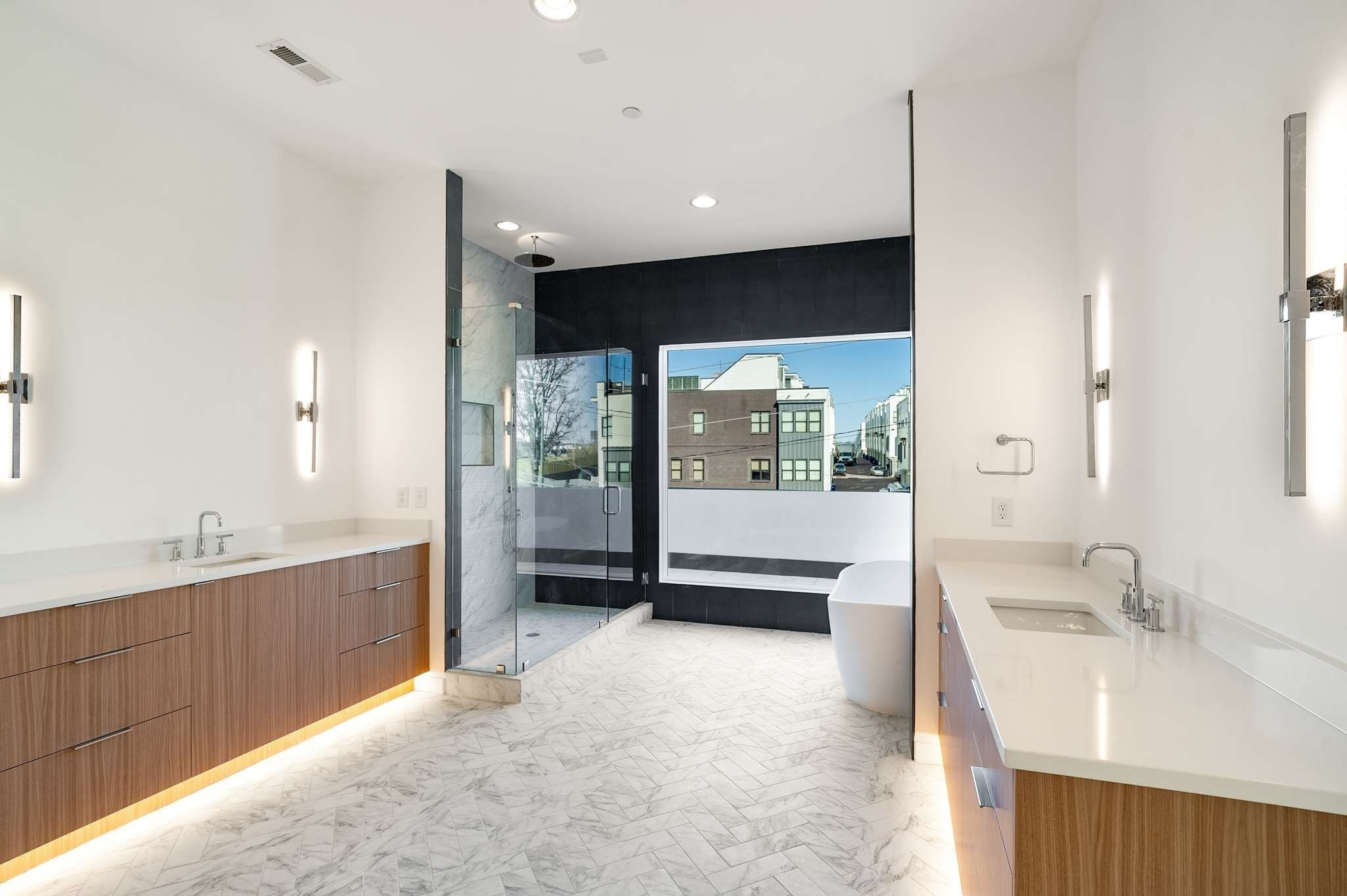 1017 12th Ave, S Unit: A