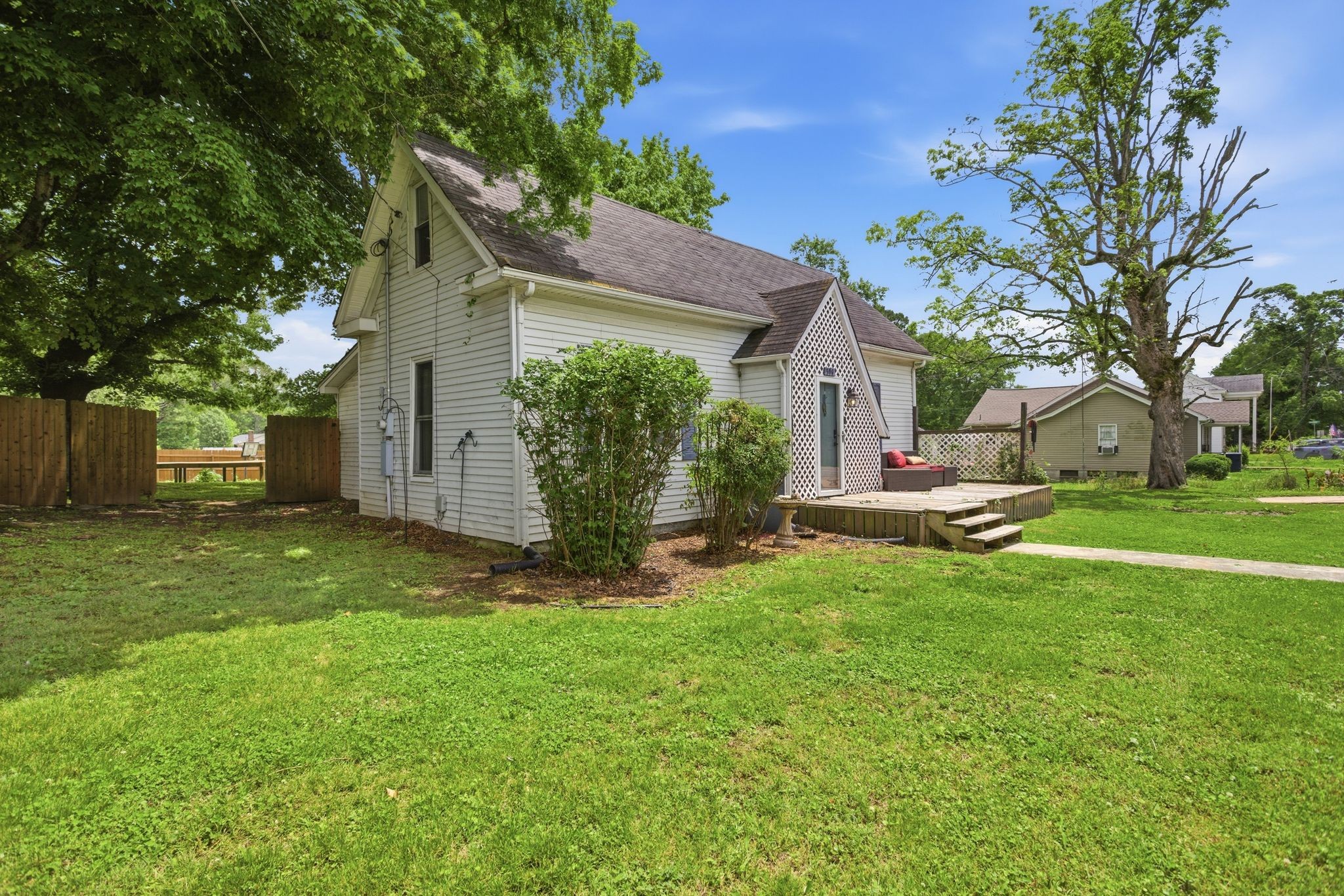 306 N Main St