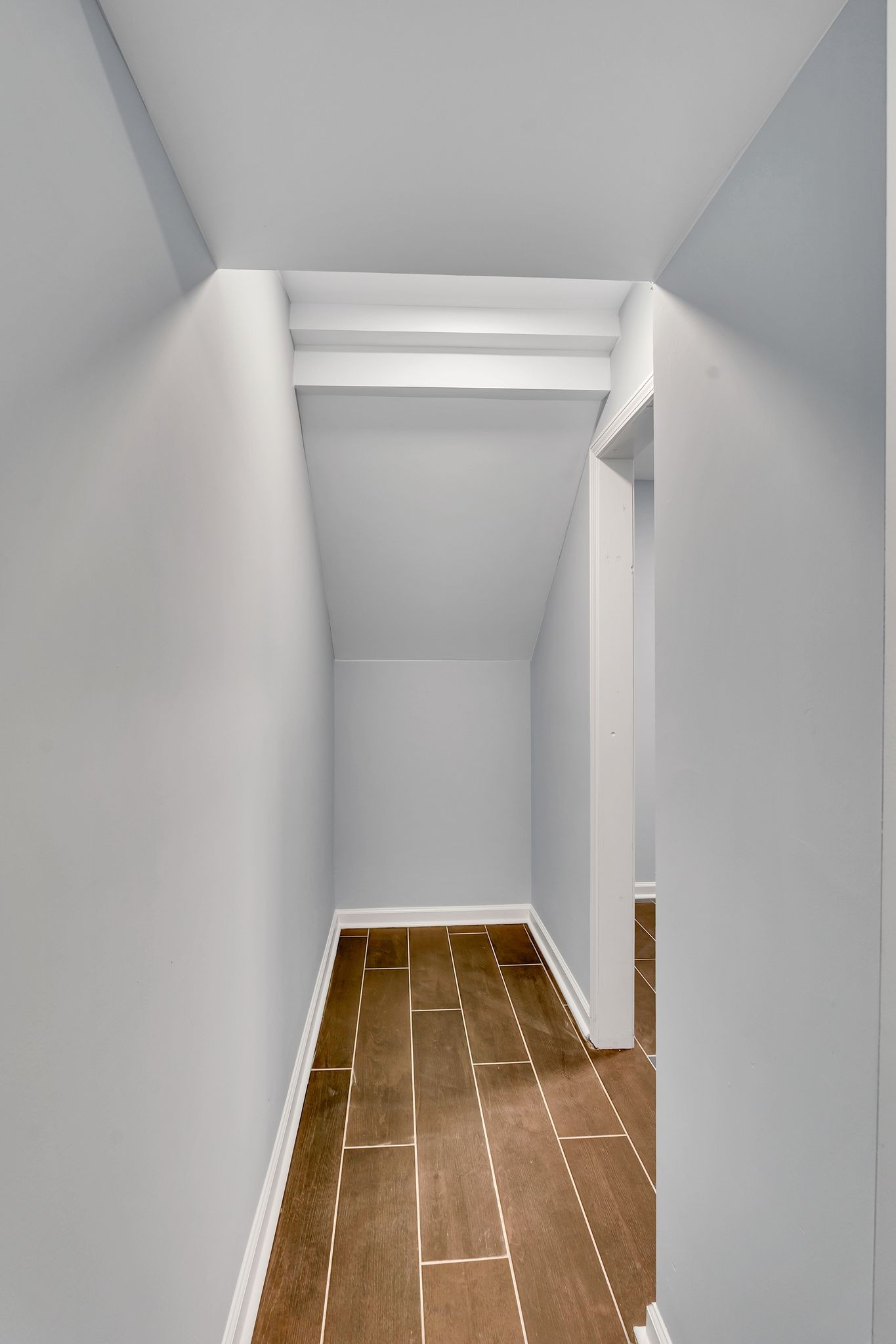 8115 Bonnafair Dr