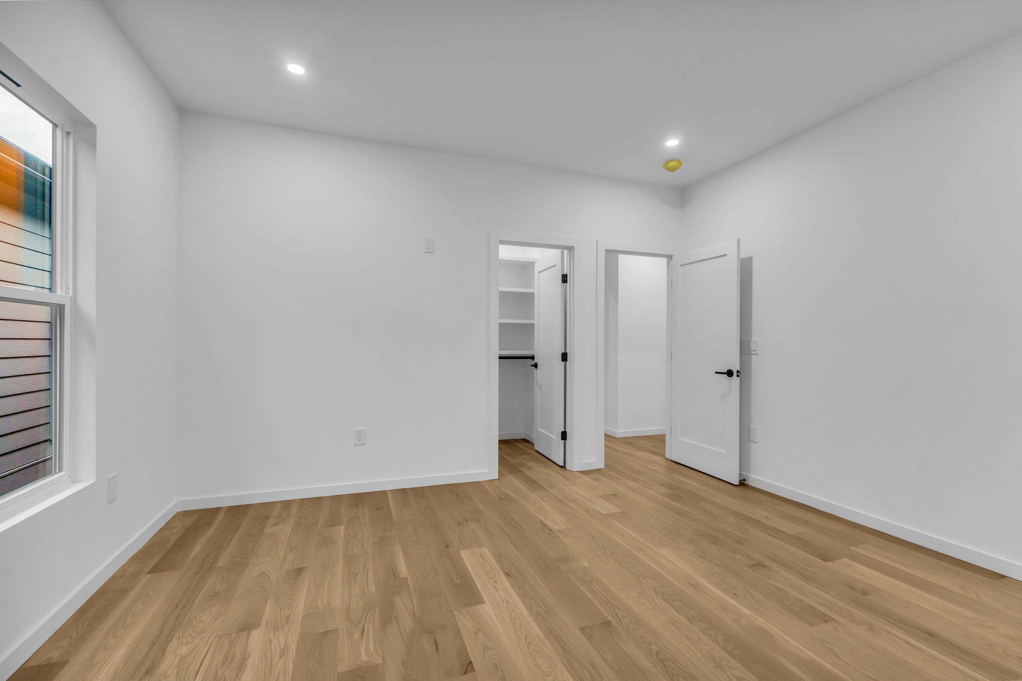 2505 Barclay Dr