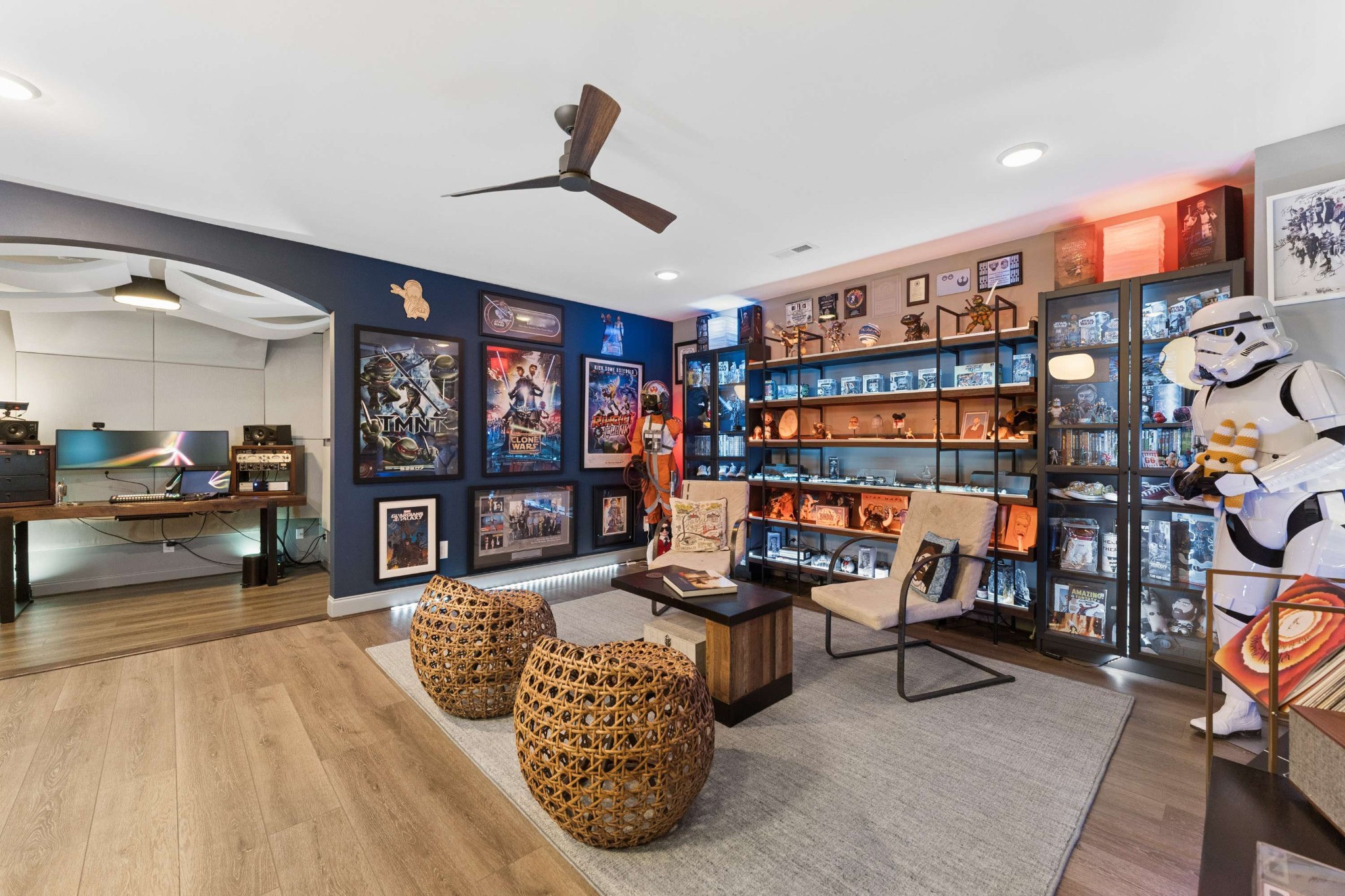 7025 Vineyard Valley Dr