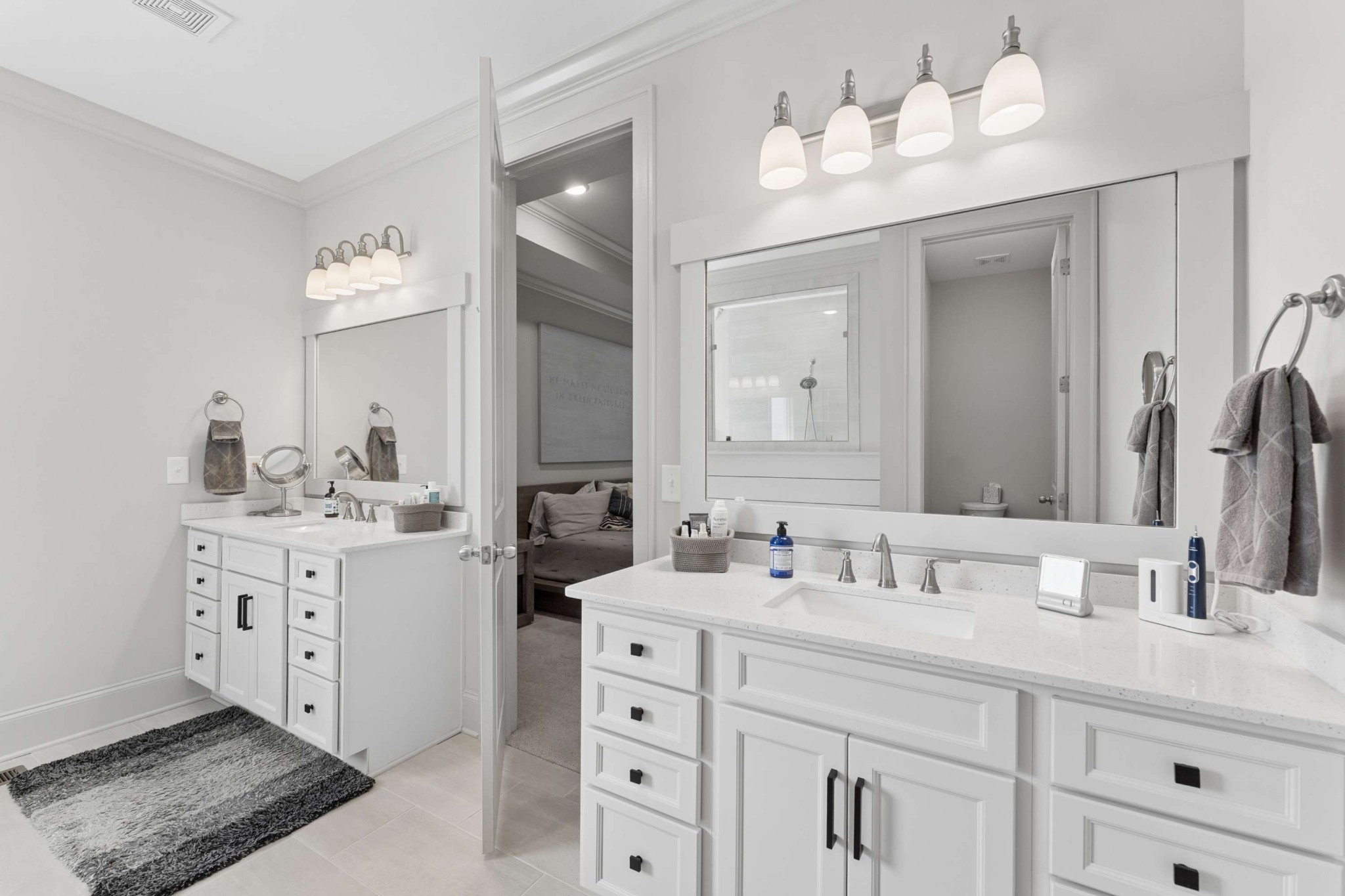 7025 Vineyard Valley Dr