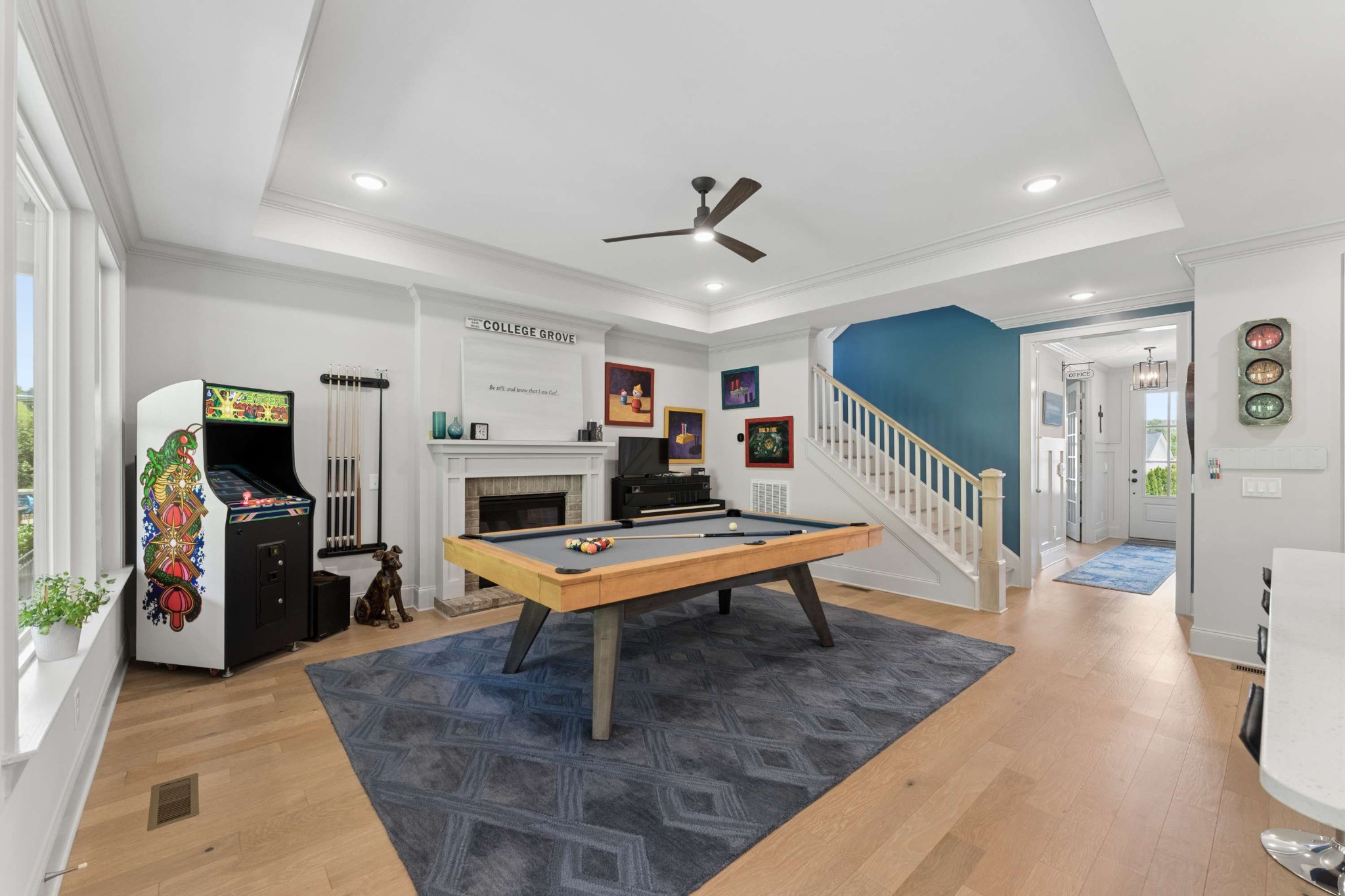 7025 Vineyard Valley Dr