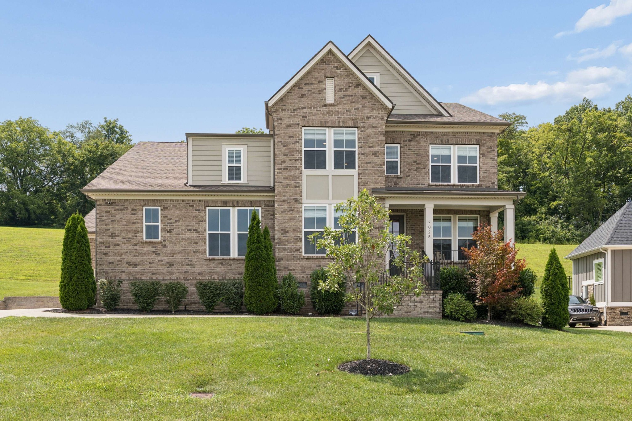 7025 Vineyard Valley Dr