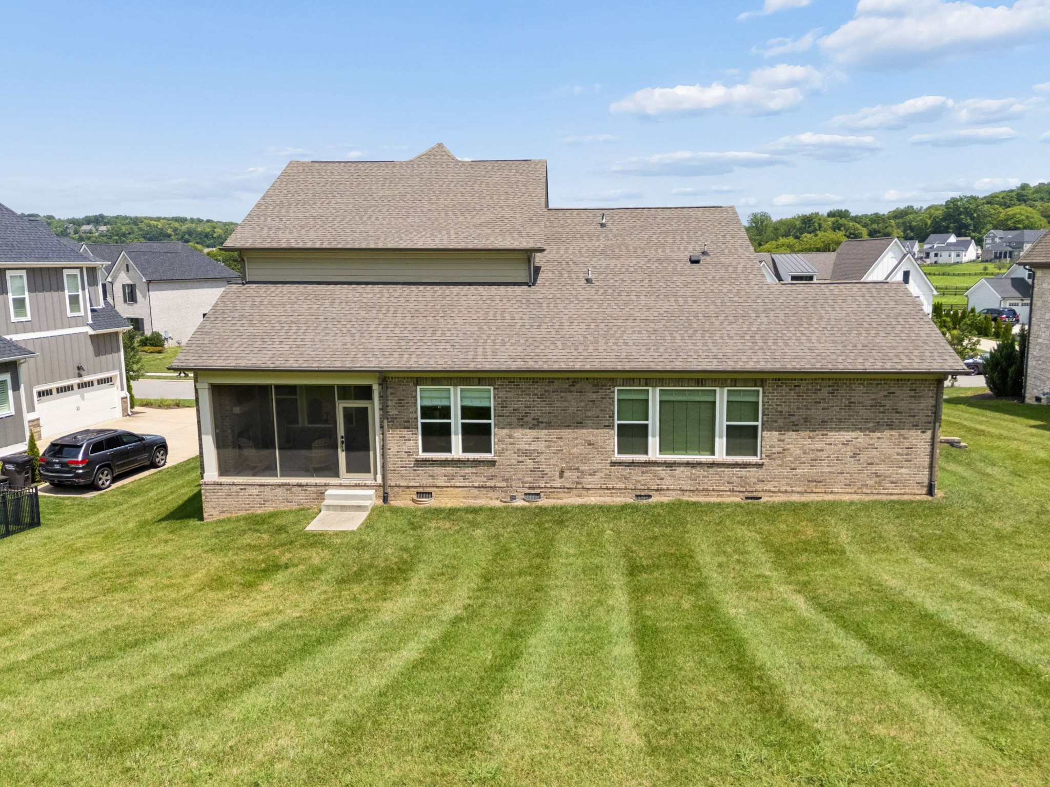 7025 Vineyard Valley Dr