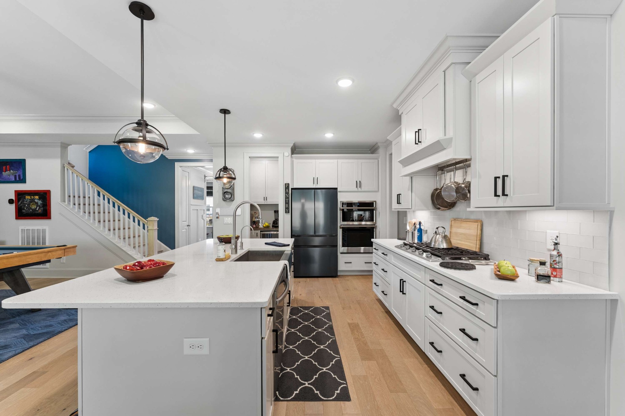 7025 Vineyard Valley Dr