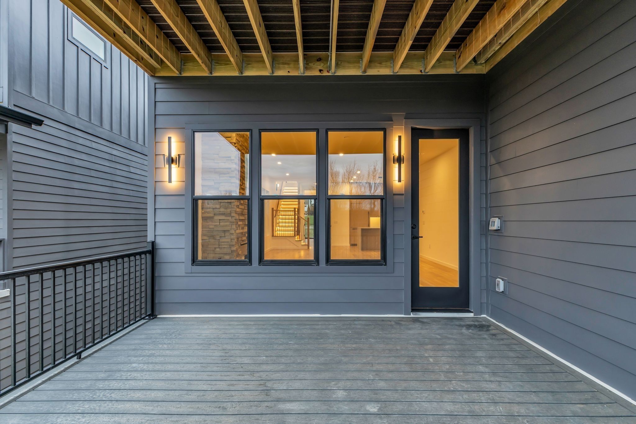 2505 Barclay Dr