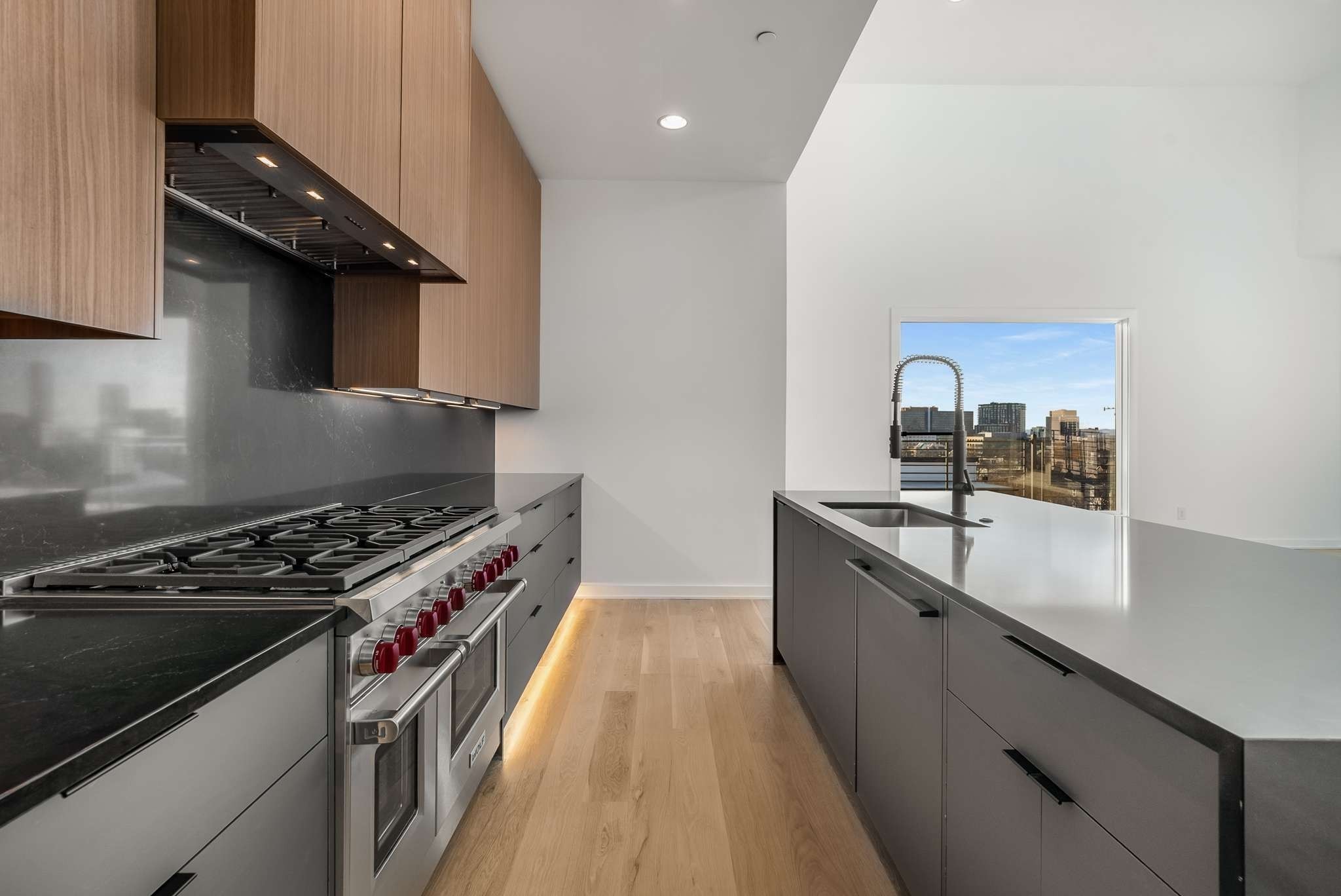 1017 12th Ave, S Unit: B