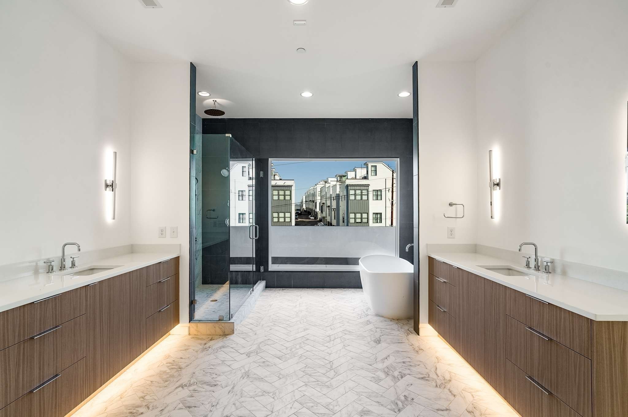 1017 12th Ave, S Unit: A