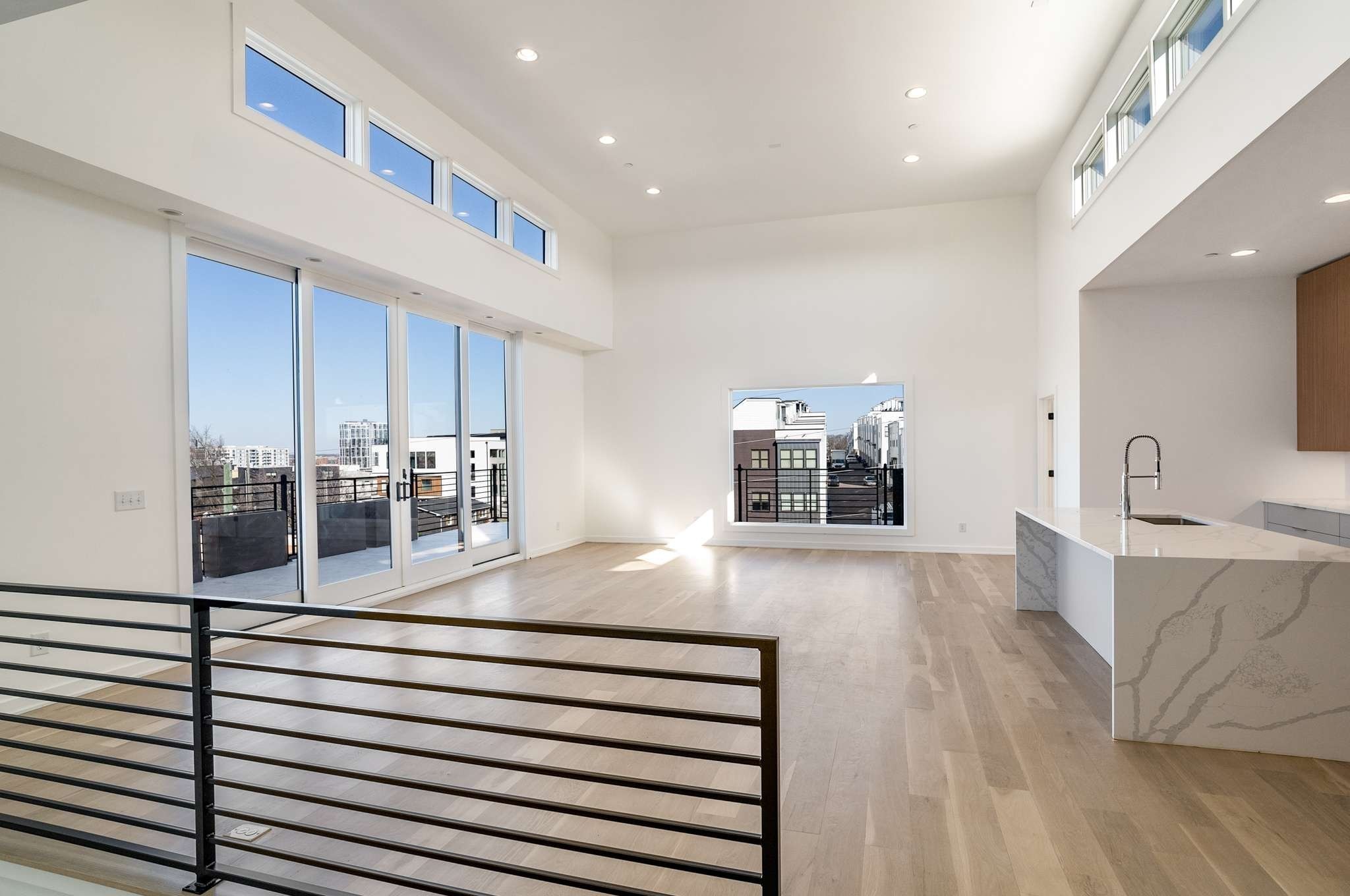 1017 12th Ave, S Unit: A