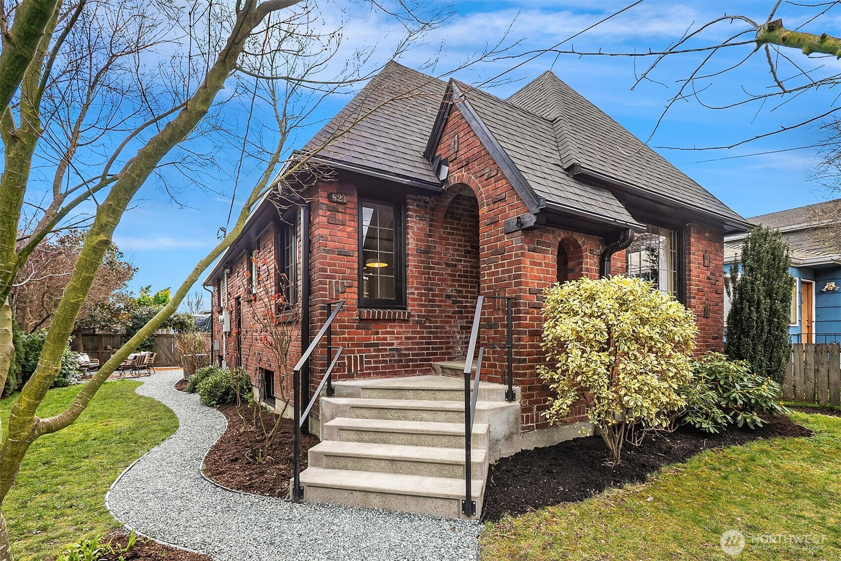 823 NE 80th Street
