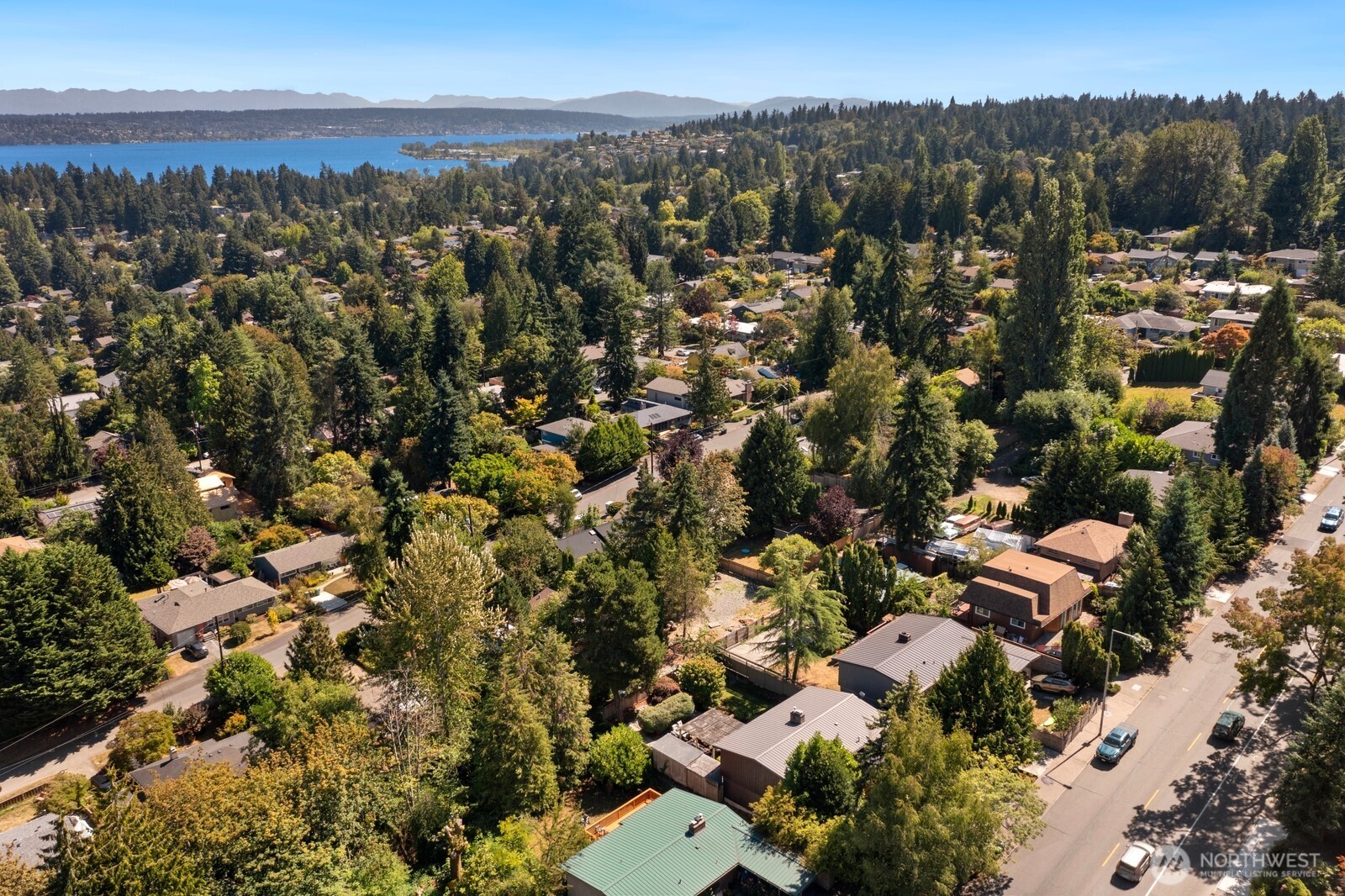 10040 35th Avenue NE