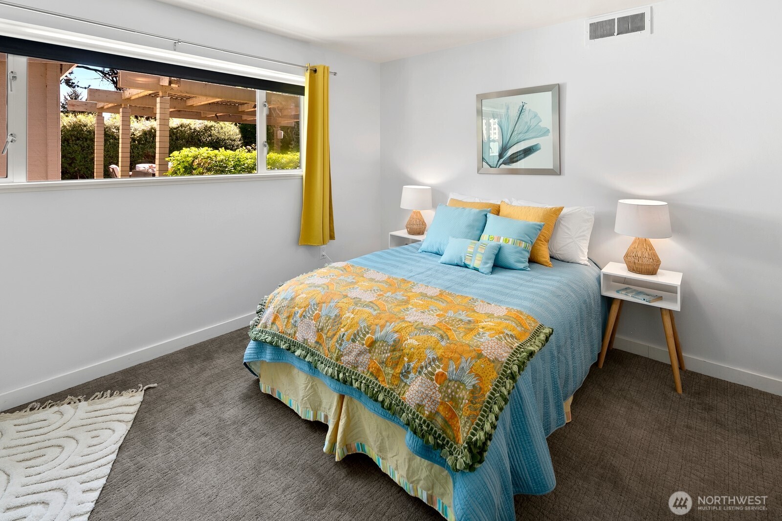 10040 35th Avenue NE