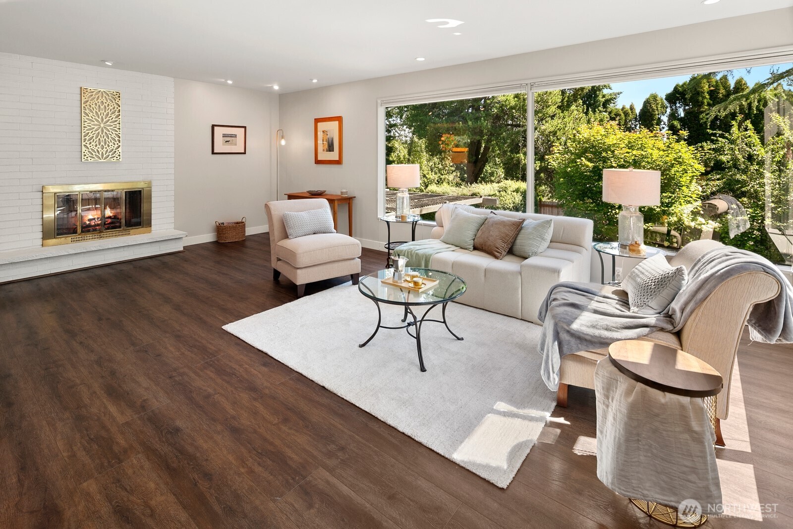 10040 35th Avenue NE