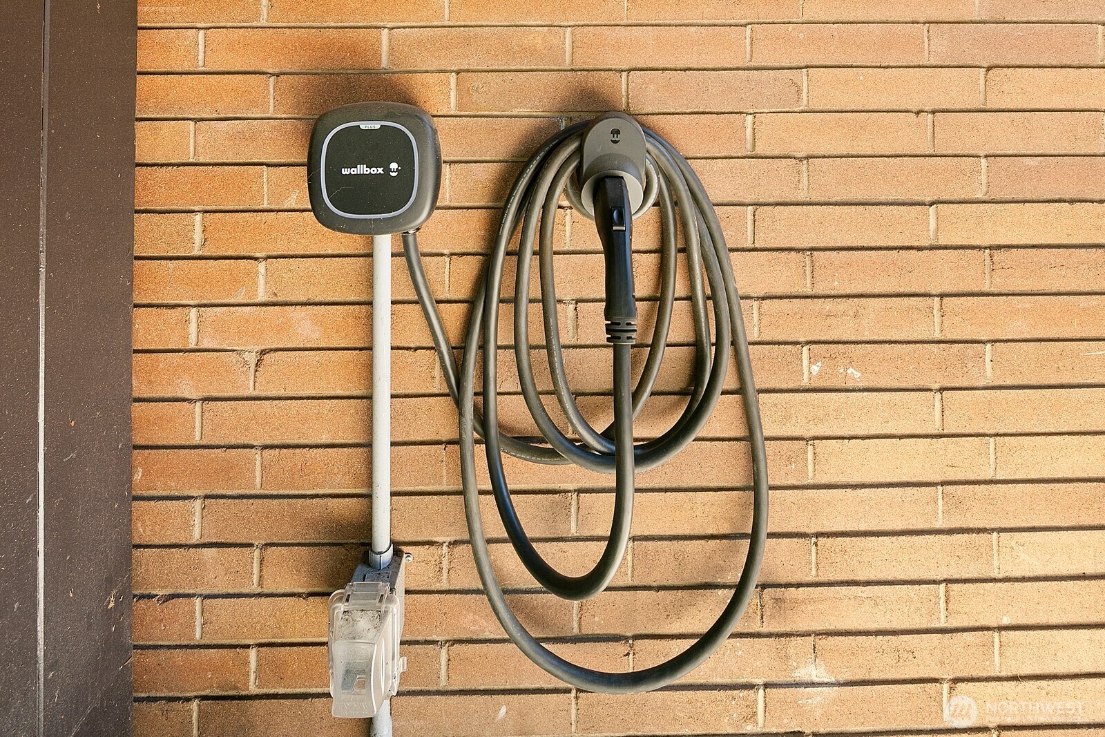 10040 35th Avenue NE