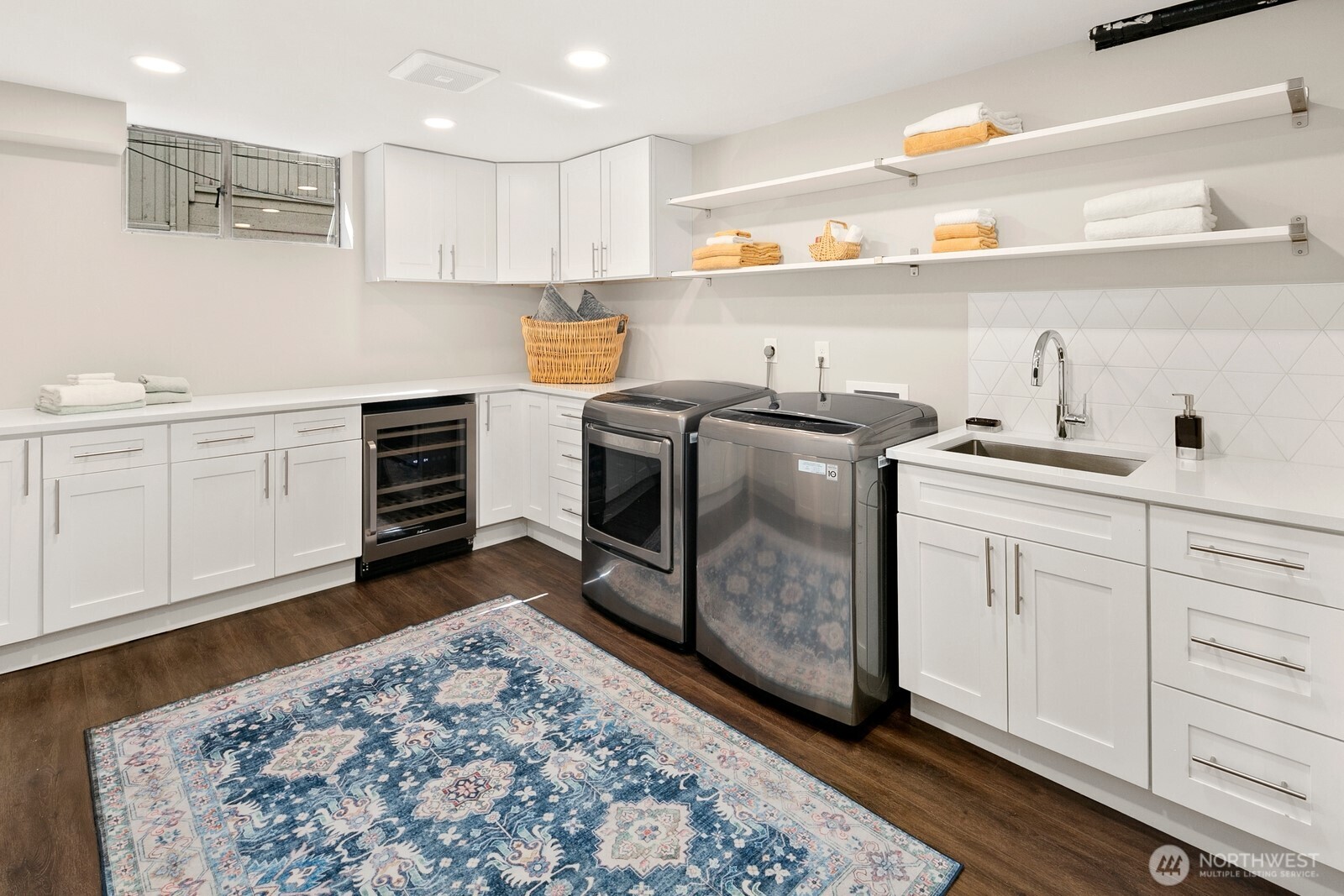 10040 35th Avenue NE