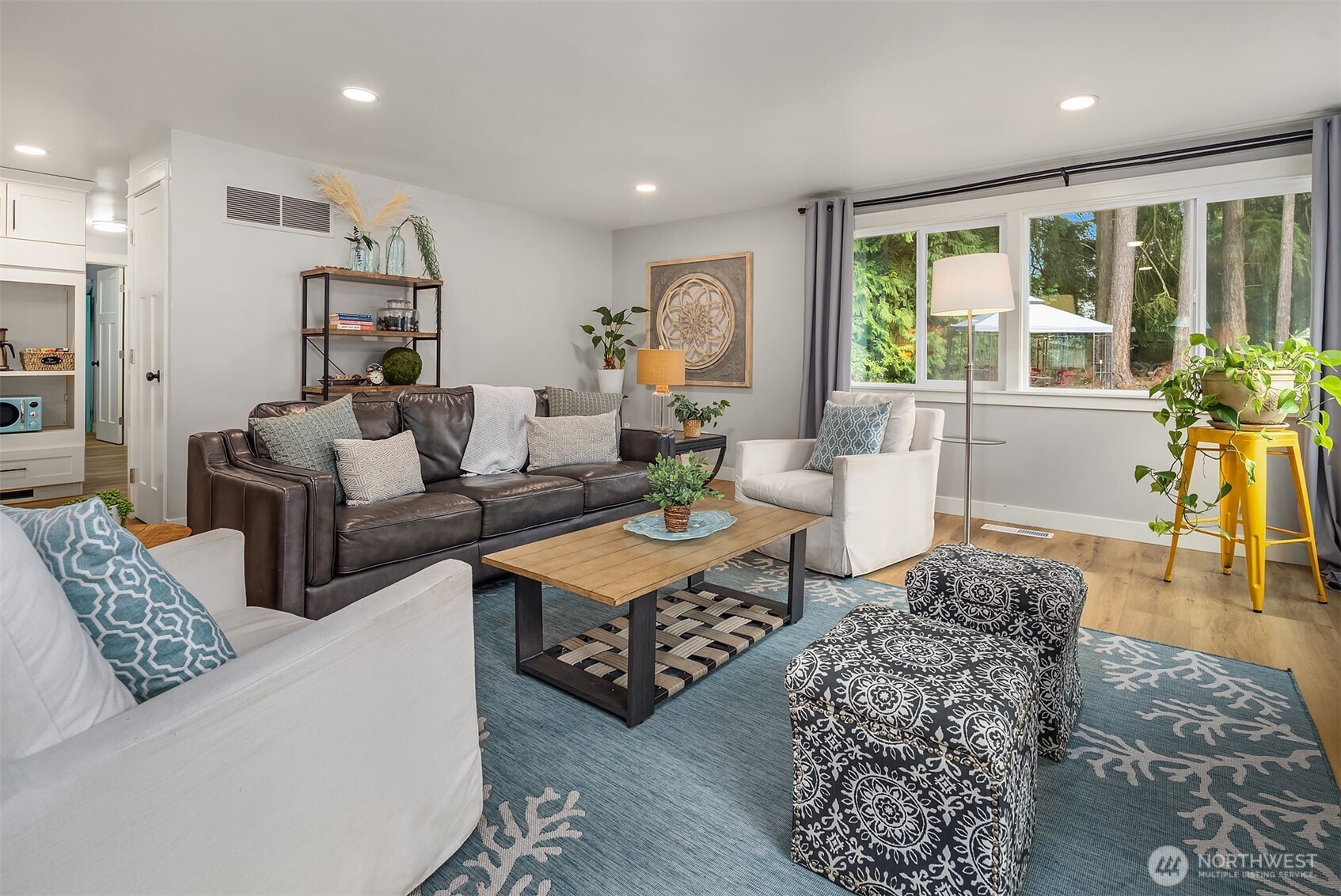 771 Edmonds Way