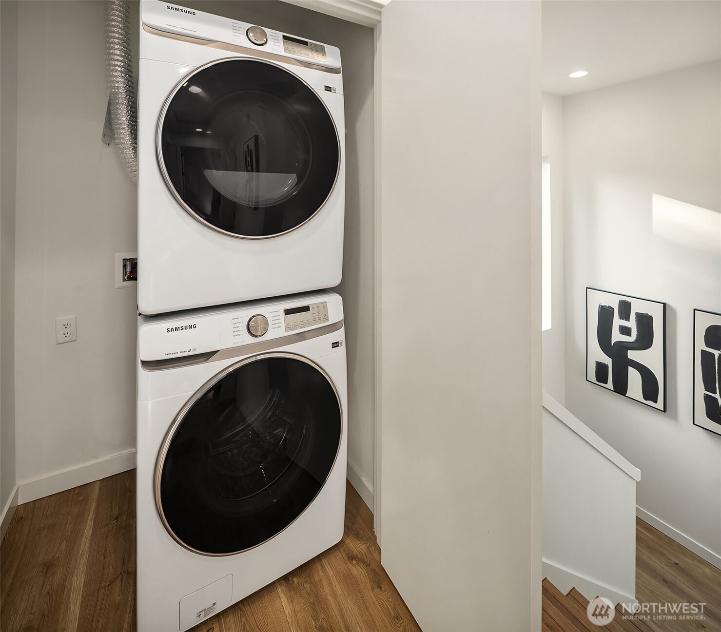 13707 B 1st Avenue NE