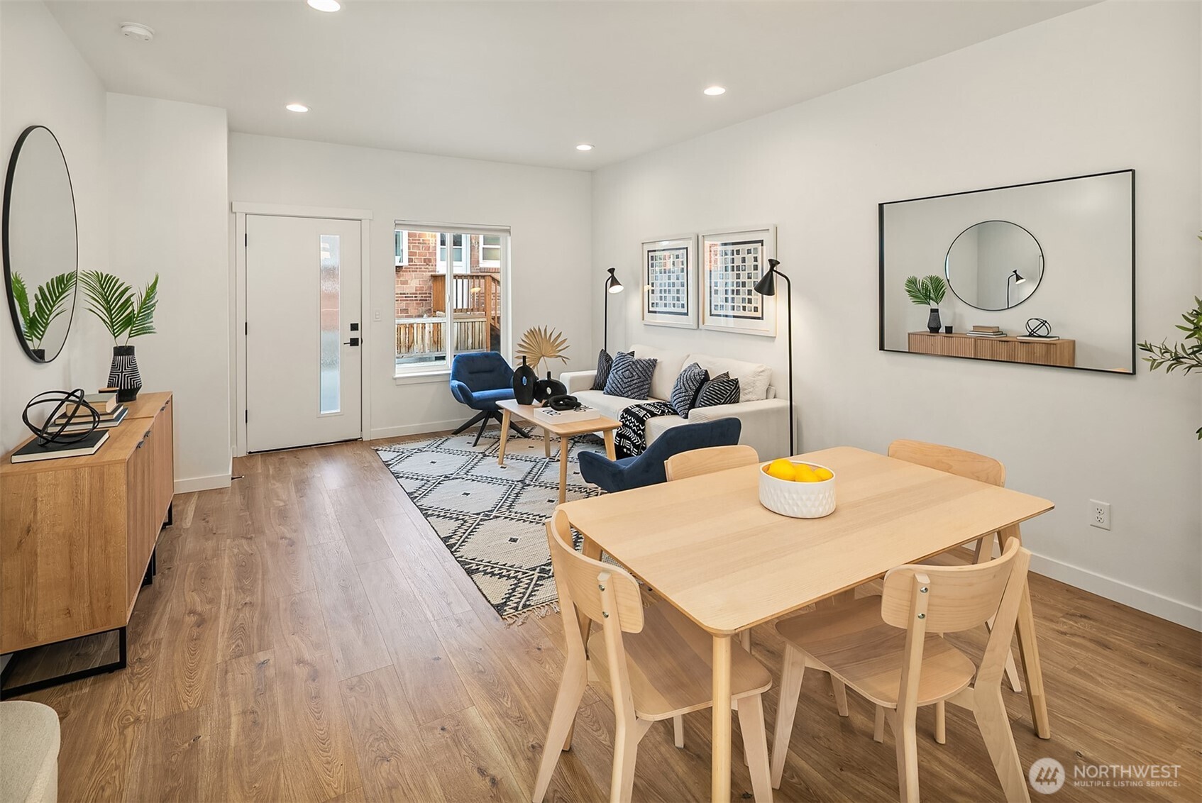 13707 B 1st Avenue NE