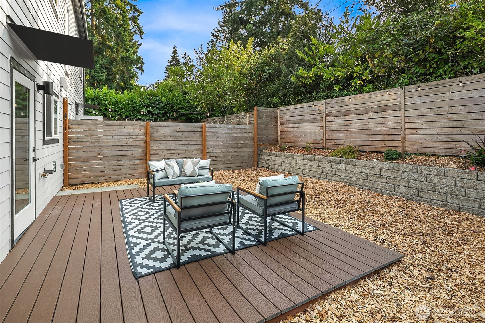 13707 B 1st Avenue NE