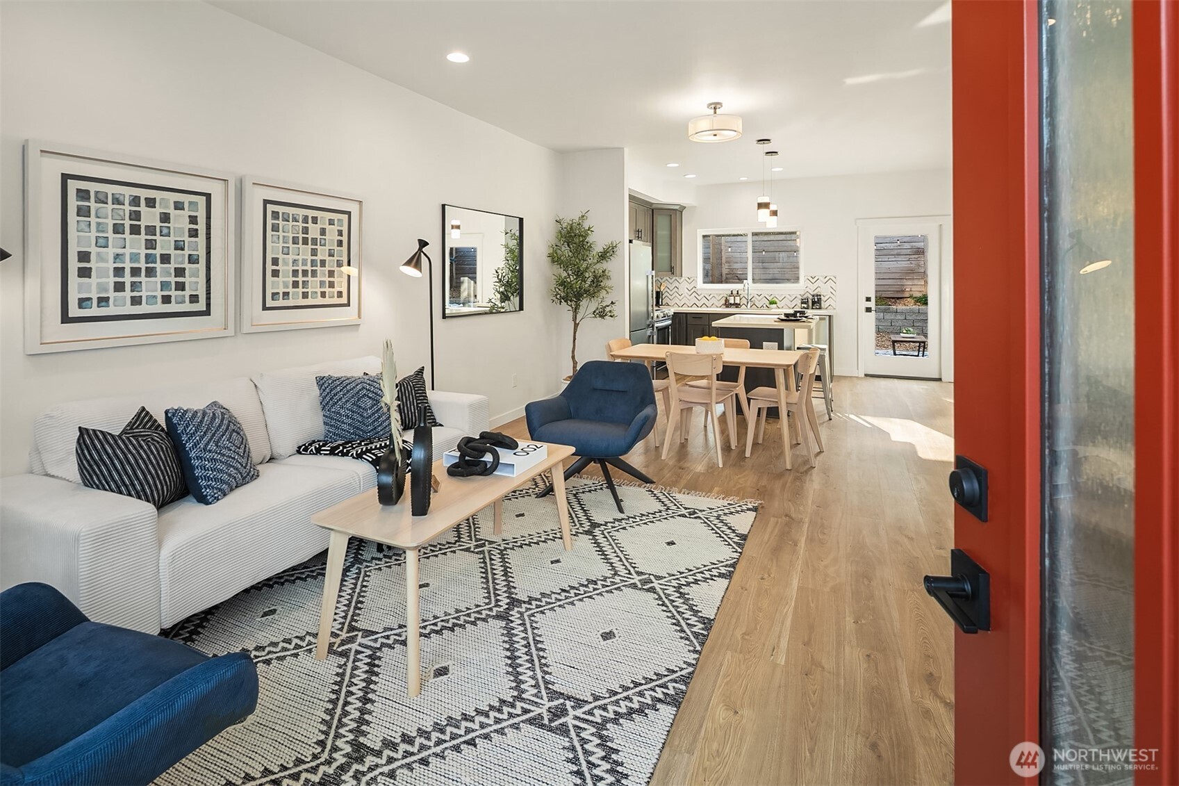 13707 B 1st Avenue NE