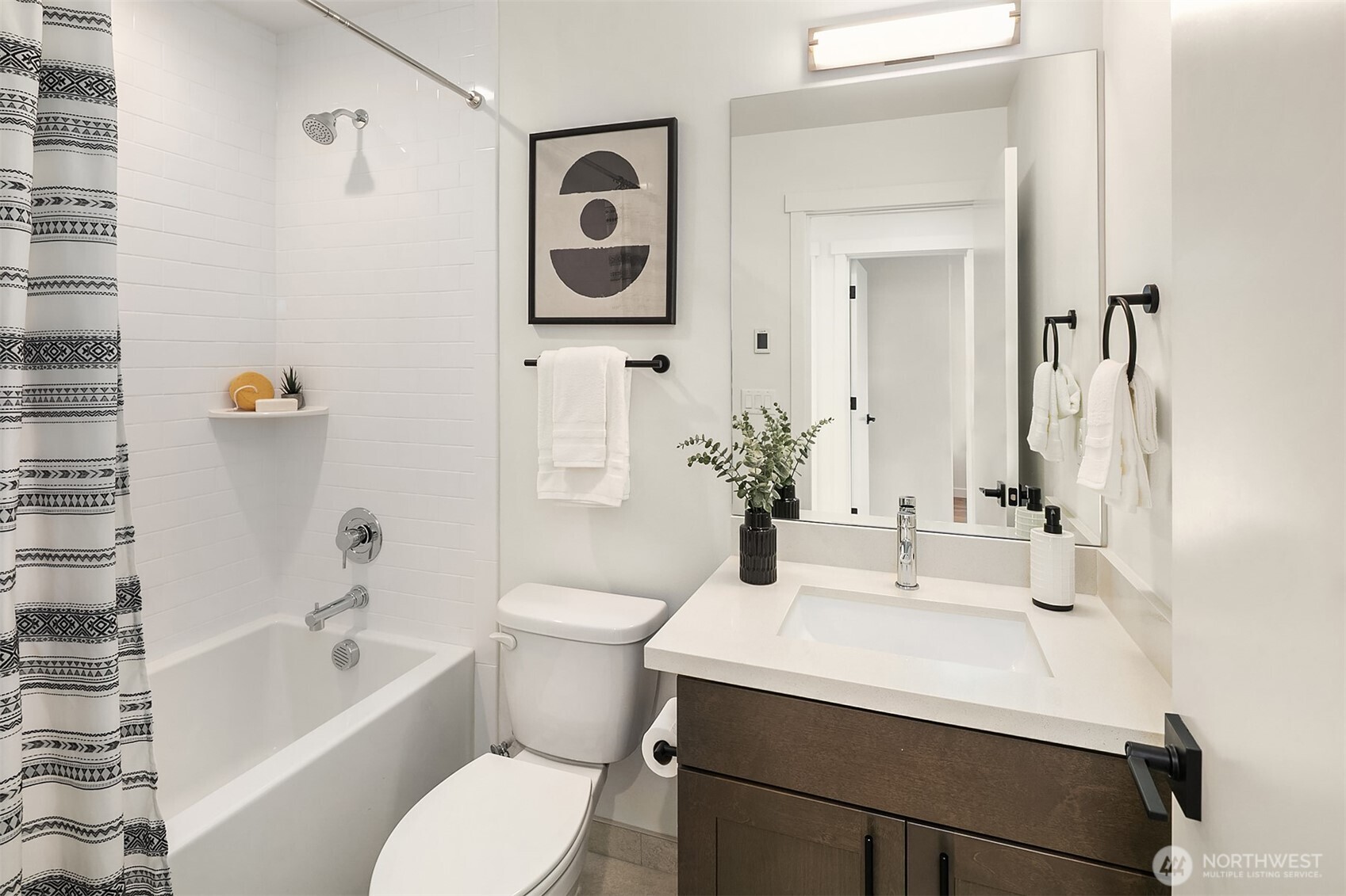 13707 B 1st Avenue NE