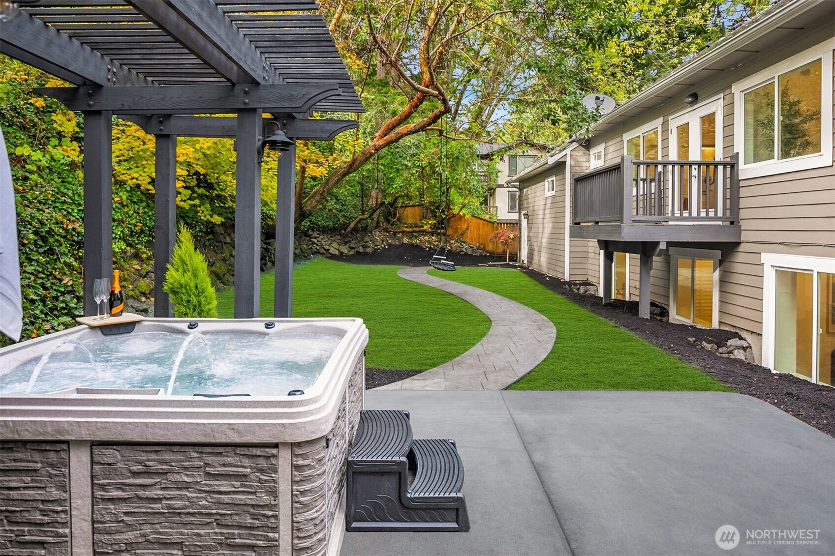 18029 24th Avenue NE