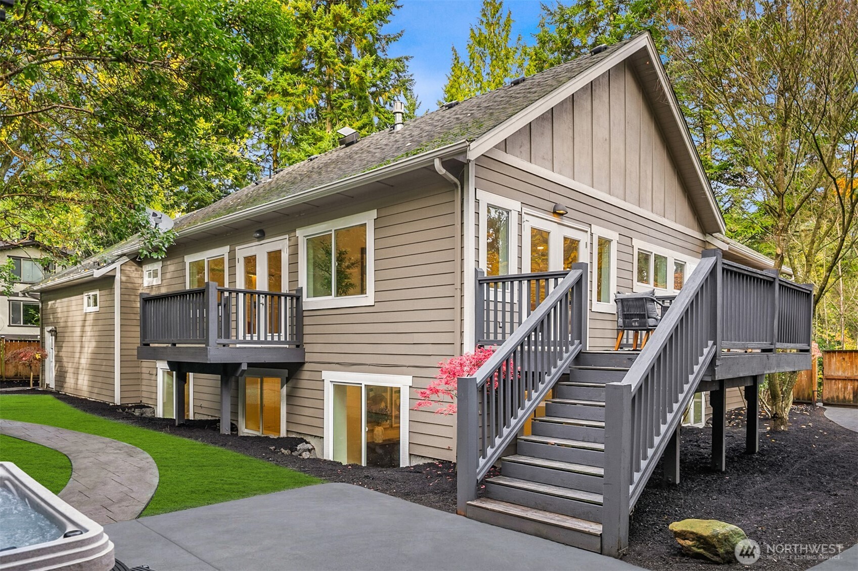 18029 24th Avenue NE